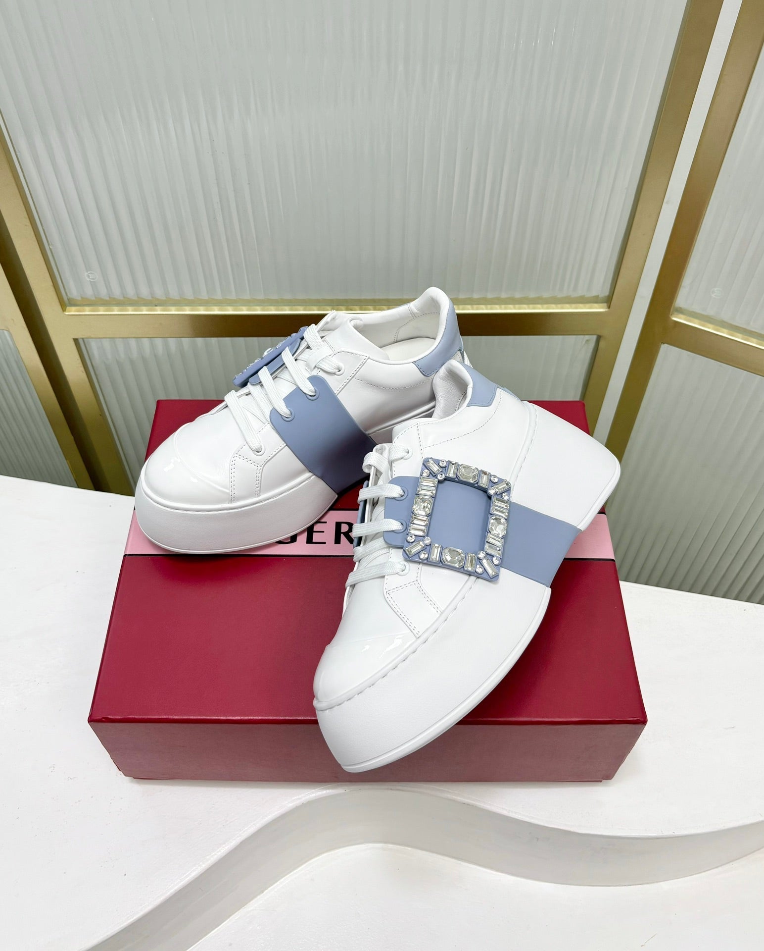 VIV' SKATE SNEAKERS IN WHITE CALFSKIN LIGHT BLUE GLITTER STRAP AND CRYSTAL BUCKLE