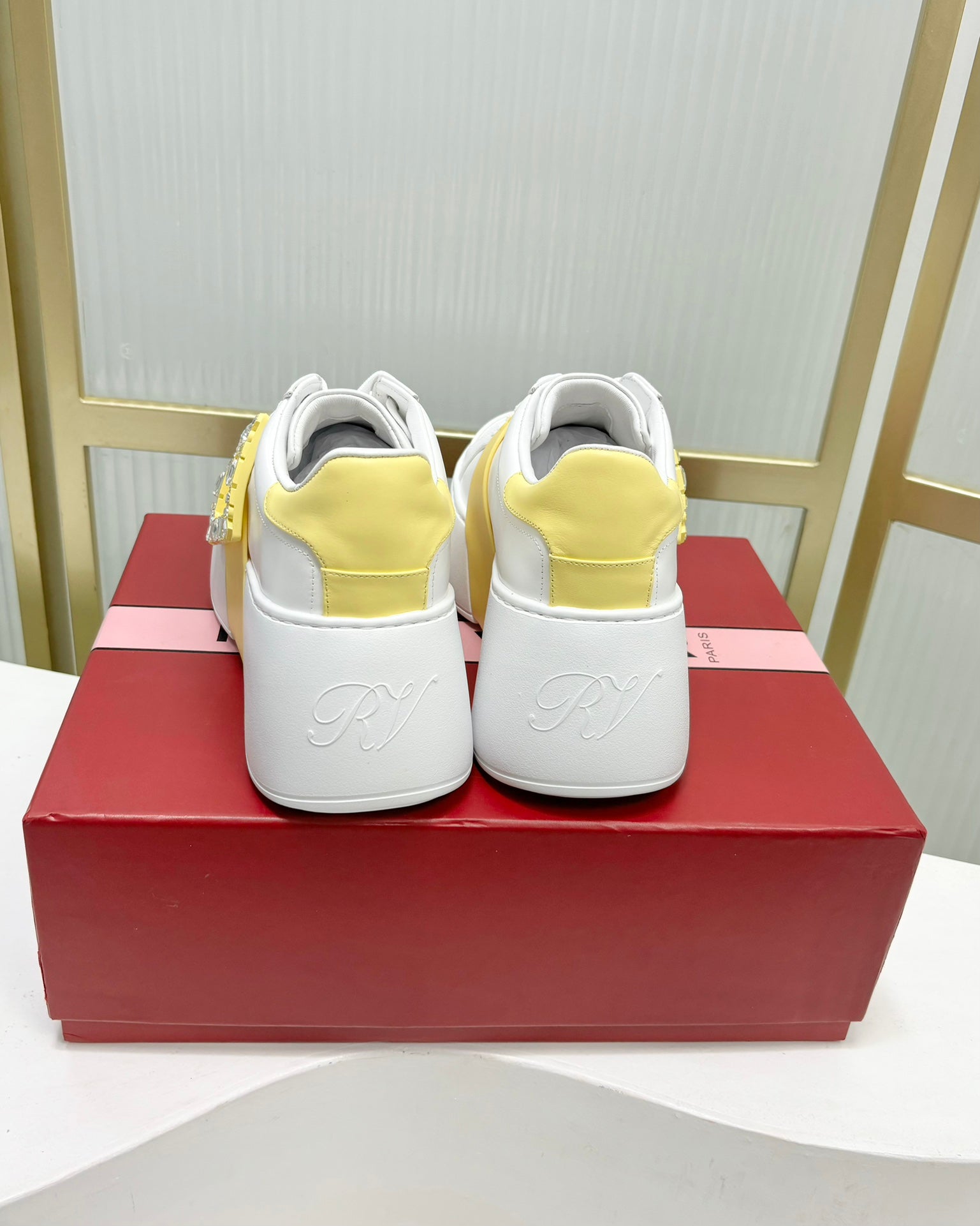 VIV' SKATE SNEAKERS IN WHITE CALFSKIN YELLOW GLITTER STRAP AND CRYSTAL BUCKLE