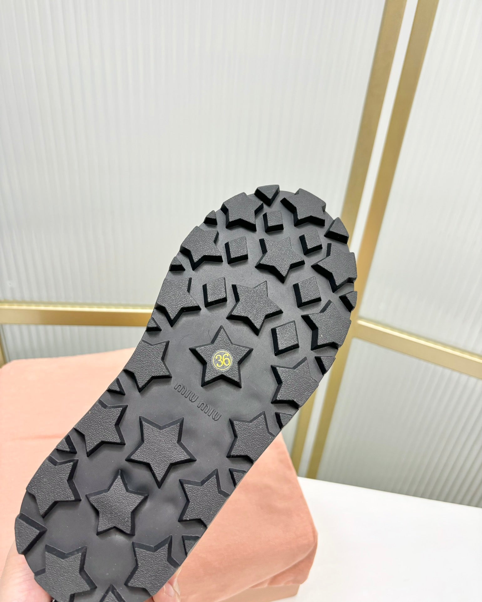 LACE-UP ANKLE BOOTS IN BERRY RED SUEDE AND FLEECE LINING