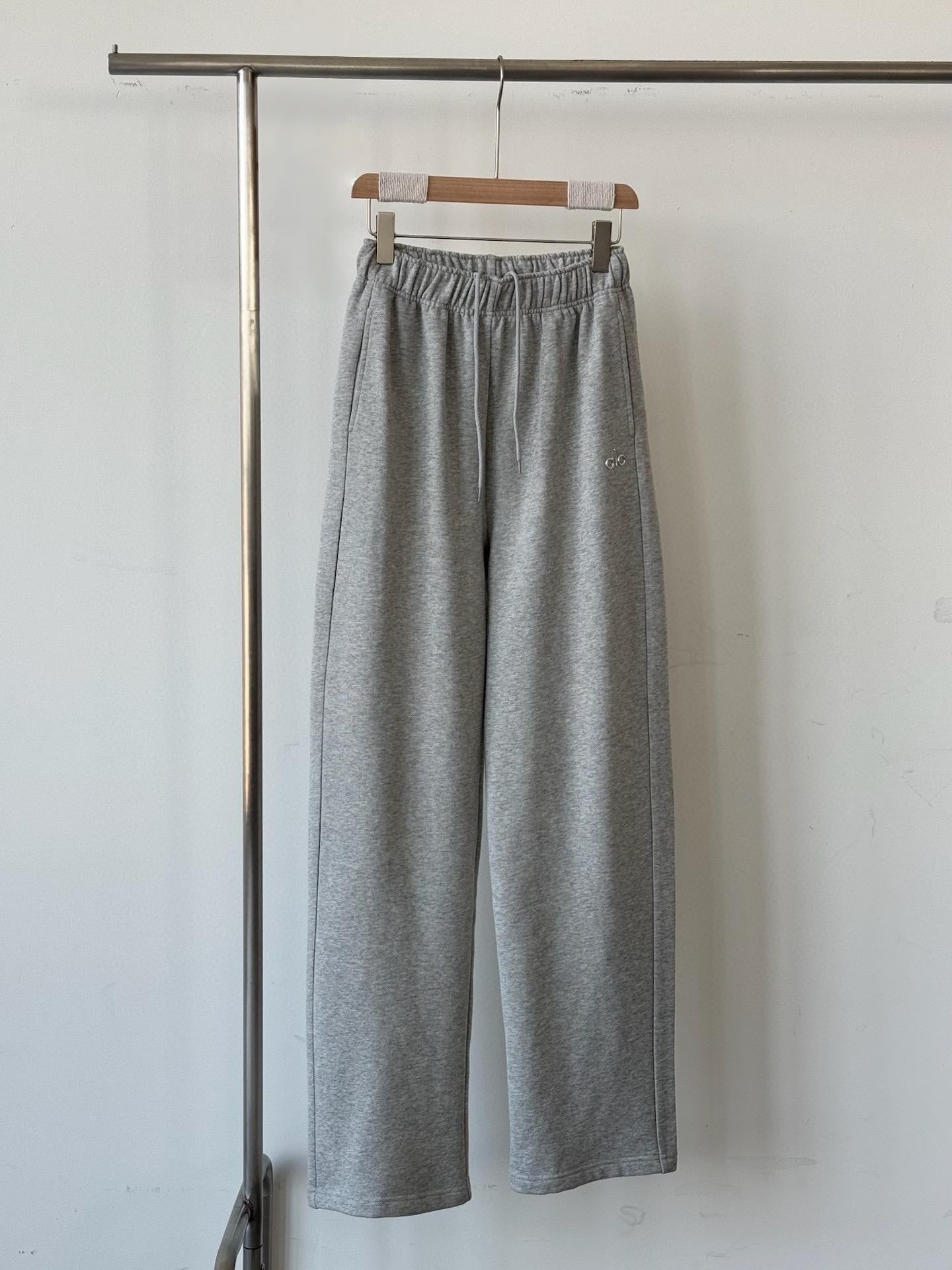 ALO SWEATSUIT SET STYLE 26