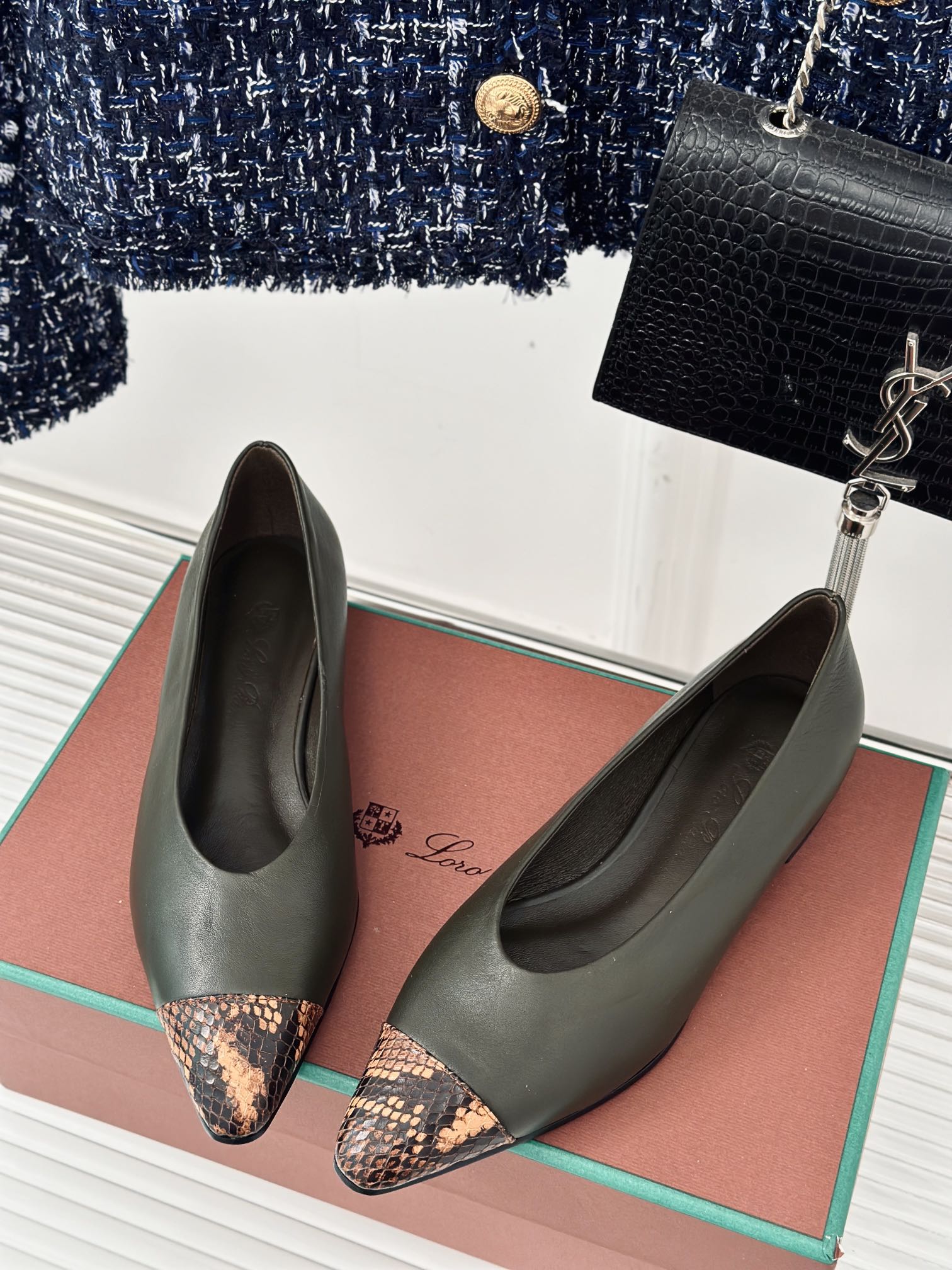 LP REBECCA BALLET FLATS CHARCOAL WAXED LEATHER