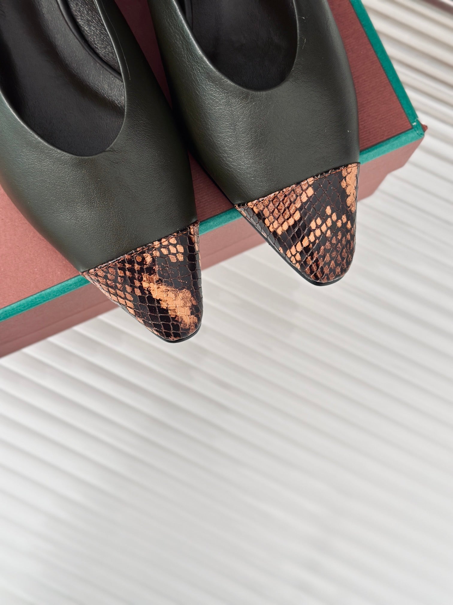 LP REBECCA BALLET FLATS CHARCOAL WAXED LEATHER