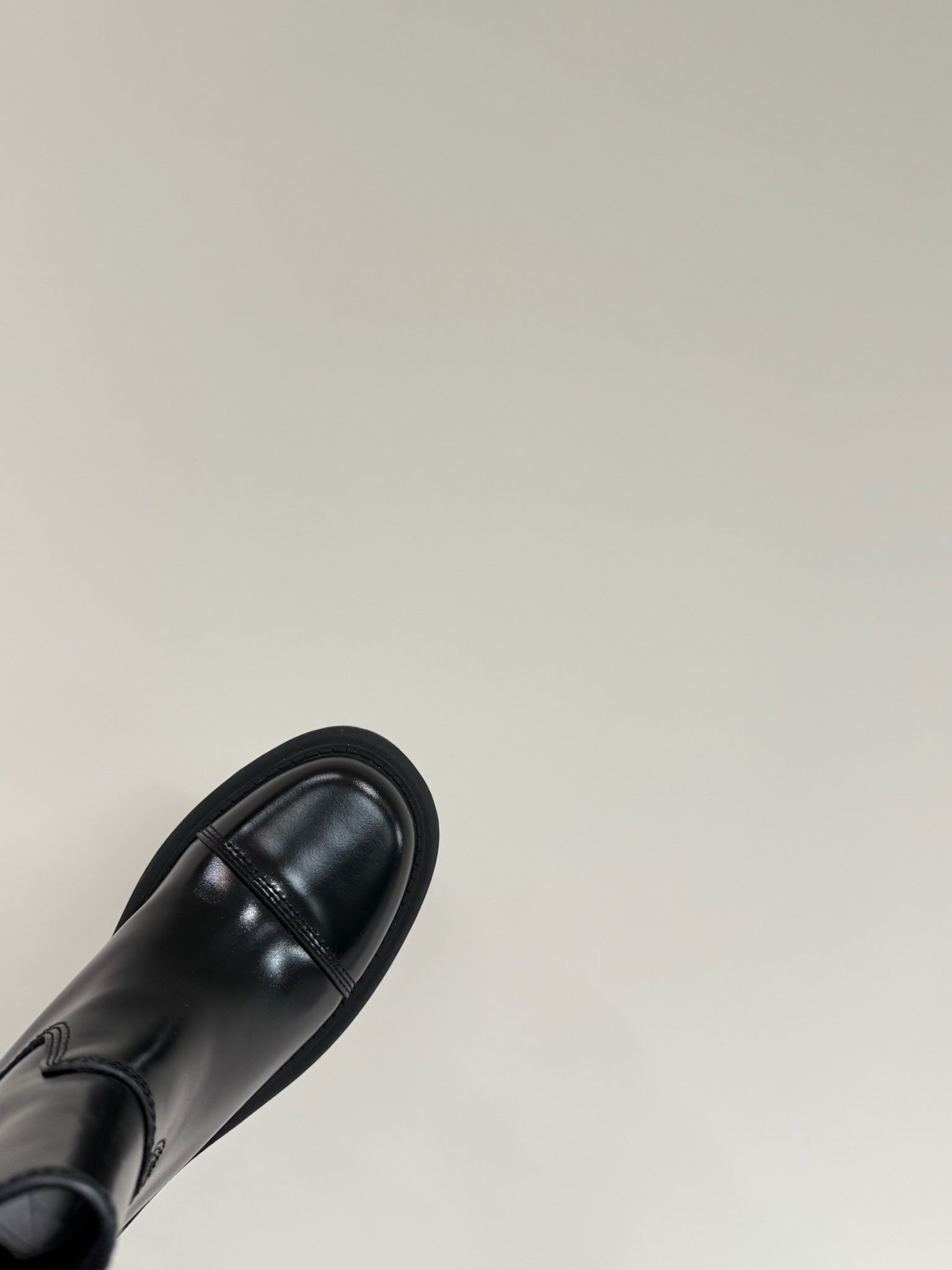 D-TOWN ANKLE BOOTS IN BLACK PATENT CALFSKIN