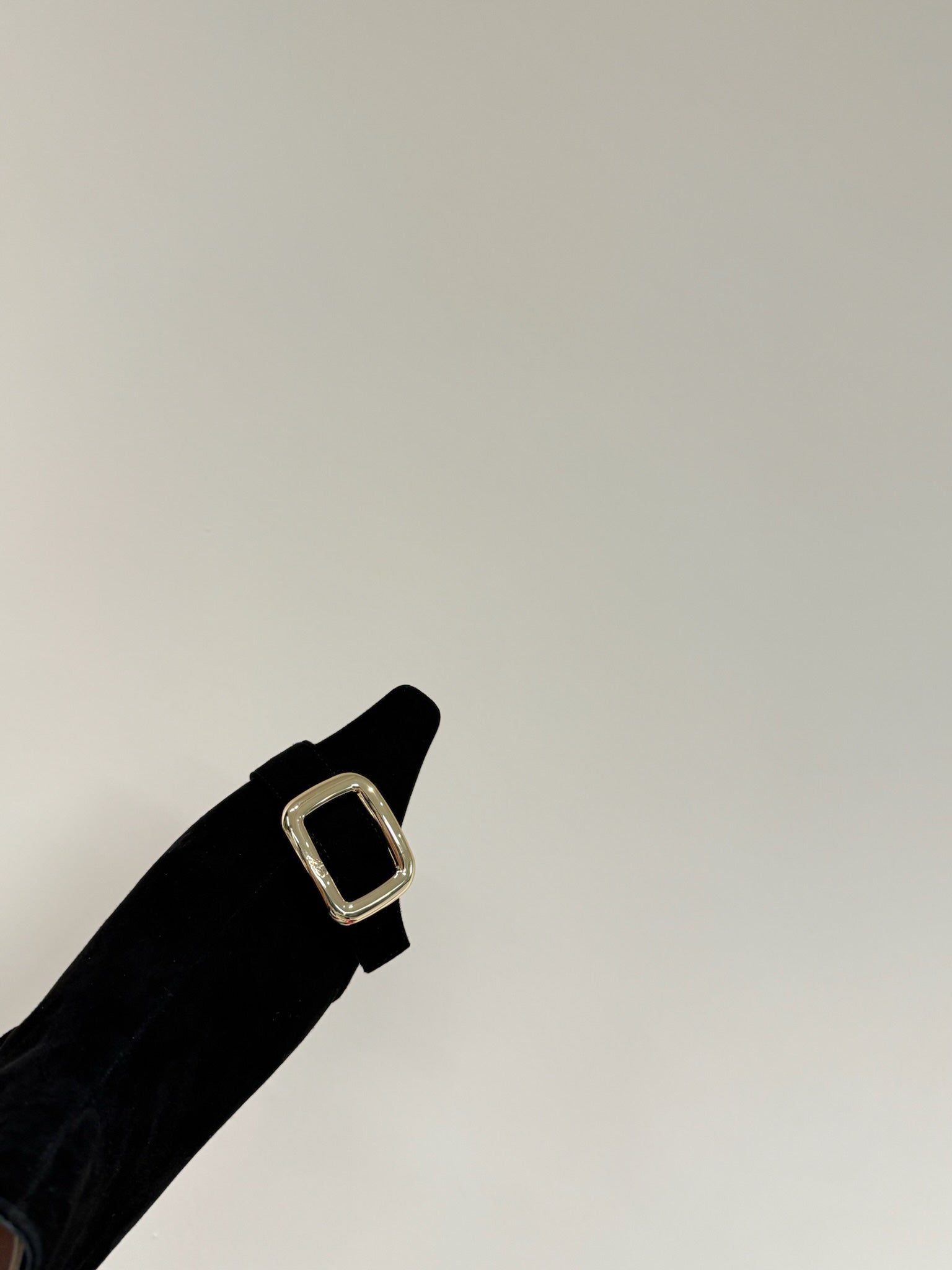 BELLE VIVIER CHELSEA BOOTIES IN BLACK SUEDE