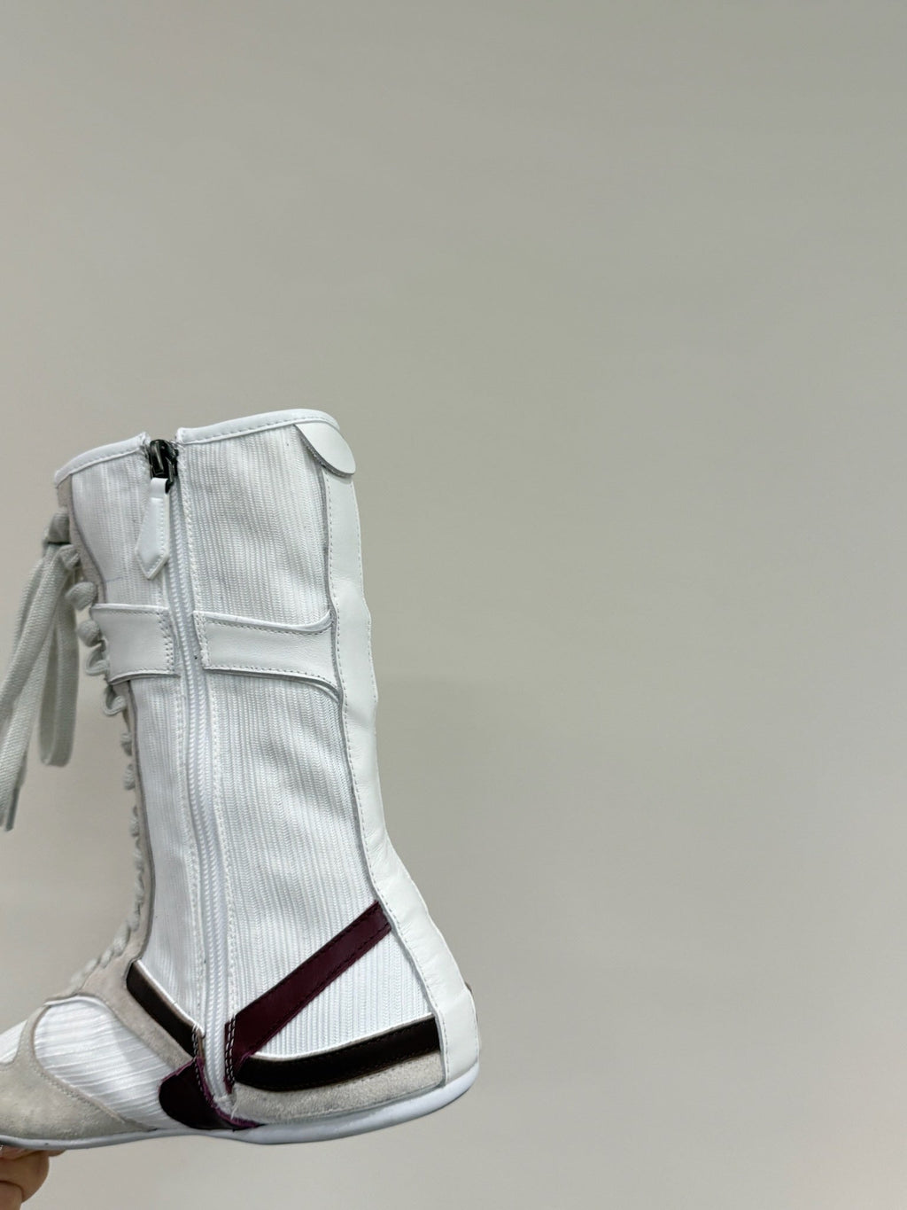 LACE-UP BOOTS IN BEIGE SUEDE AND WHITE MESH