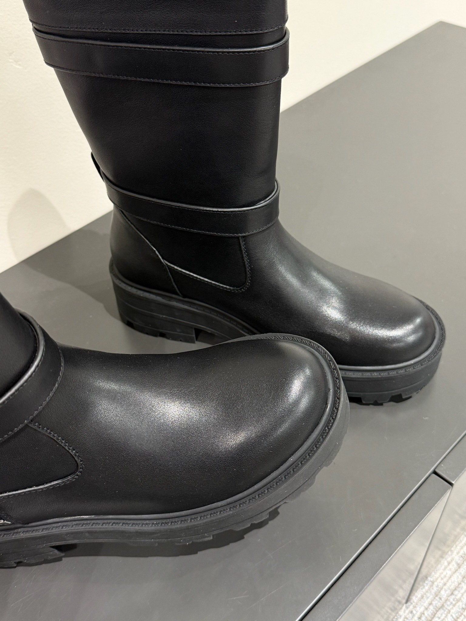 MAJOR ANKLE BOOT IN BLACK CALFSKIN