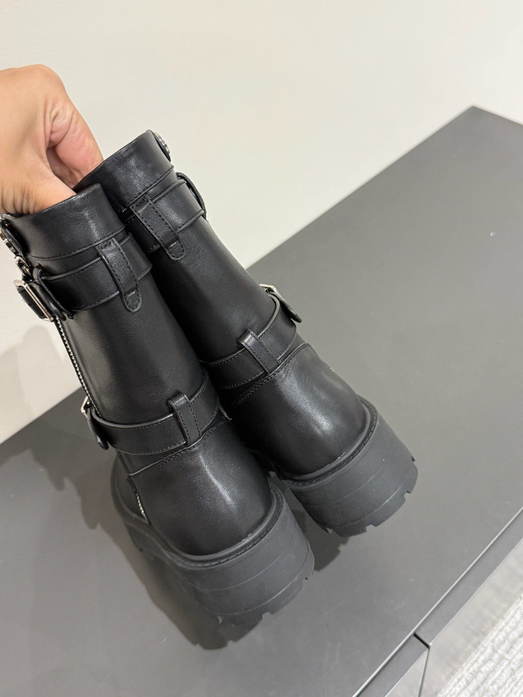 MAJOR ANKLE BOOT IN BLACK CALFSKIN