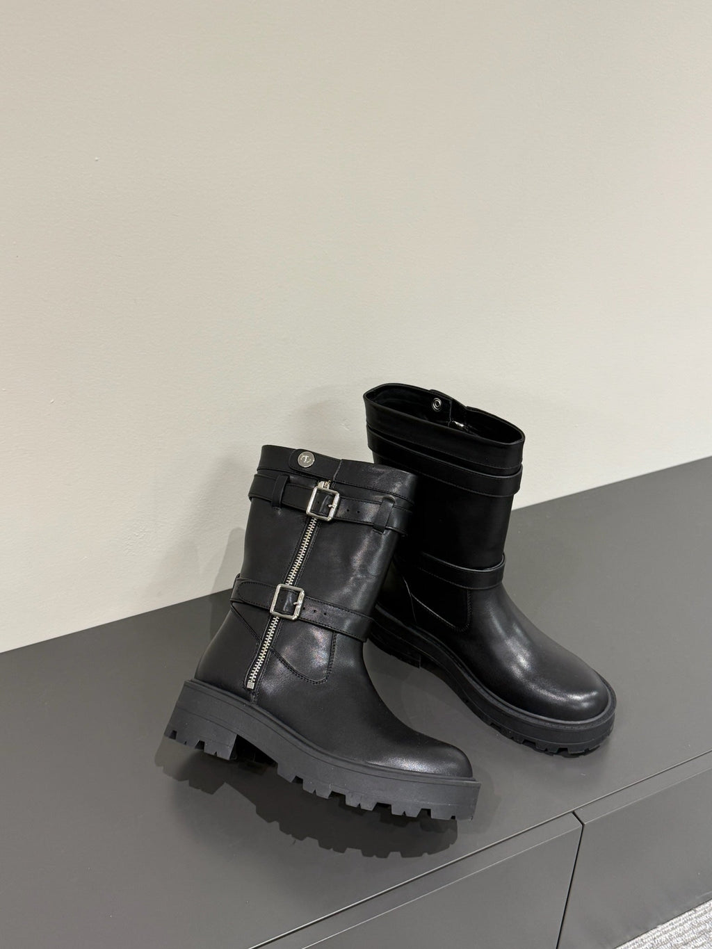MAJOR ANKLE BOOT IN BLACK CALFSKIN
