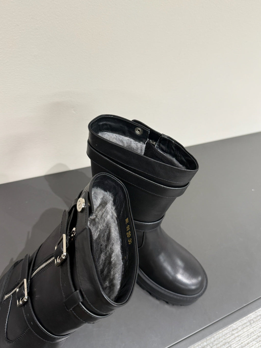 MAJOR ANKLE BOOT BLACK CALFSKIN WITH SHEARLING WOOL LINING