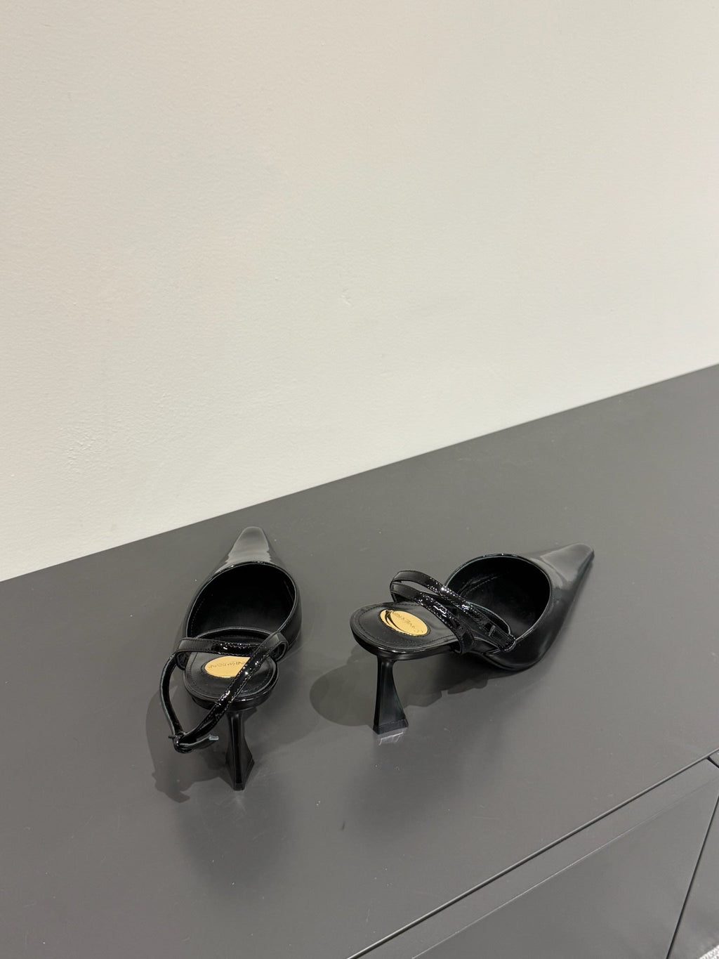 AIMÉE SLINGBACK PUMPS IN BLACK GLOSSY LAMBSKIN