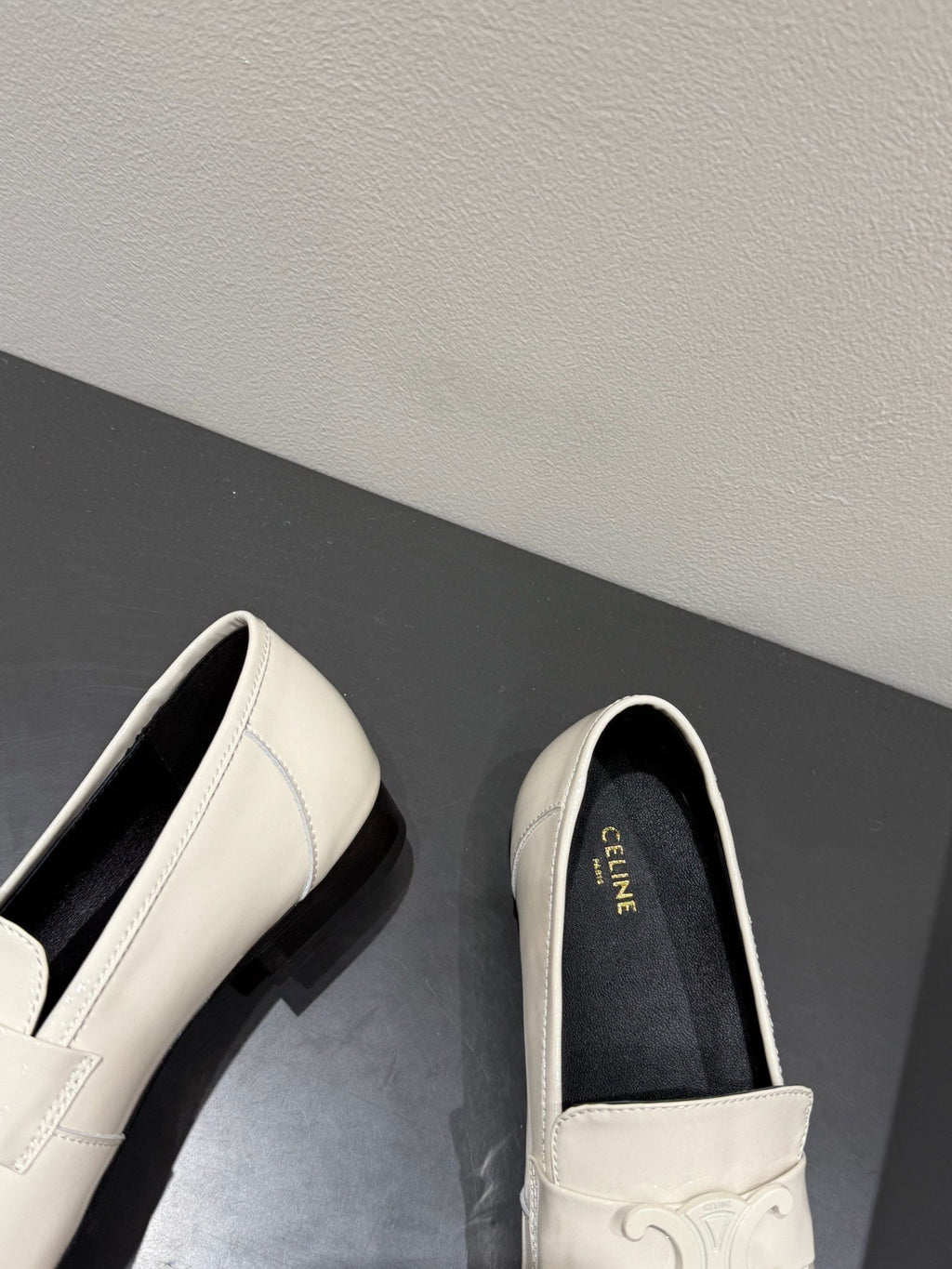 TRIOMPHE LOAFERS IN WHITE PATENT CALFSKIN