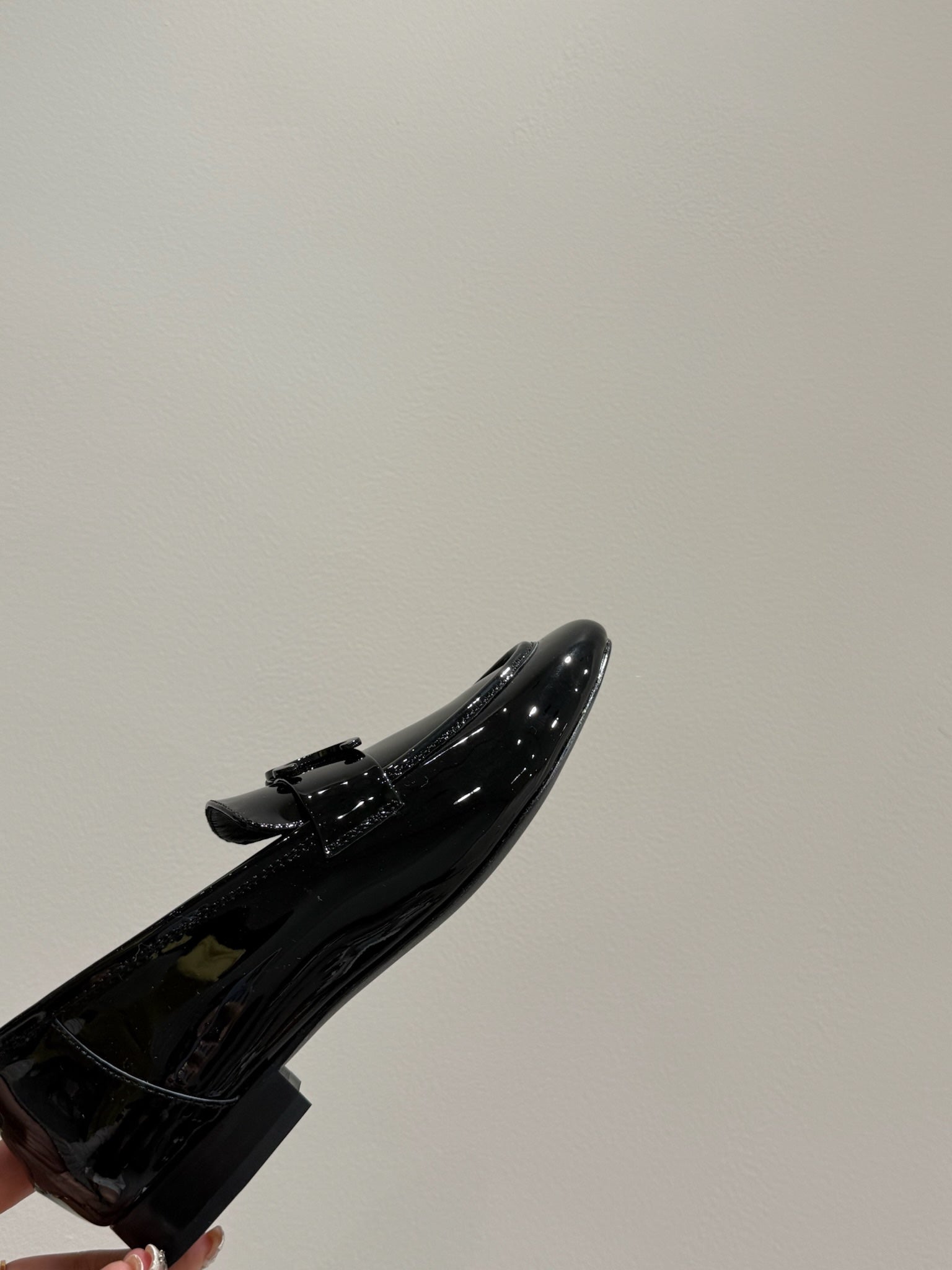 TRIOMPHE LOAFERS IN BLACK PATENT CALFSKIN