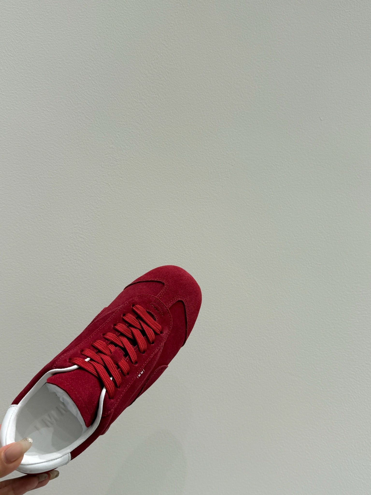 LACE-UP SNEAKER IN RED SUEDE
