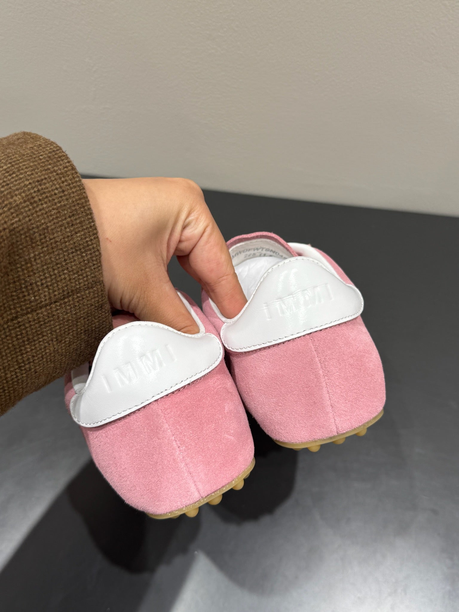 LACE-UP SNEAKER IN PINK SUEDE