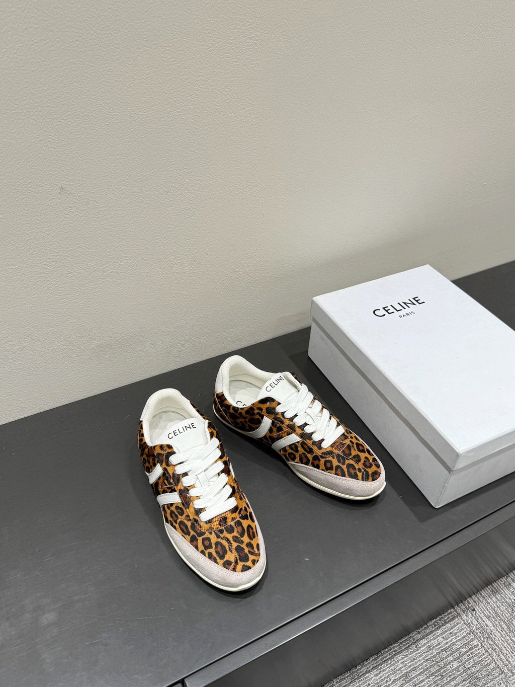 JOGGER LOW LACE-UP SNEAKER IN LEOPARD PRINTED HAIRY CALFSKIN