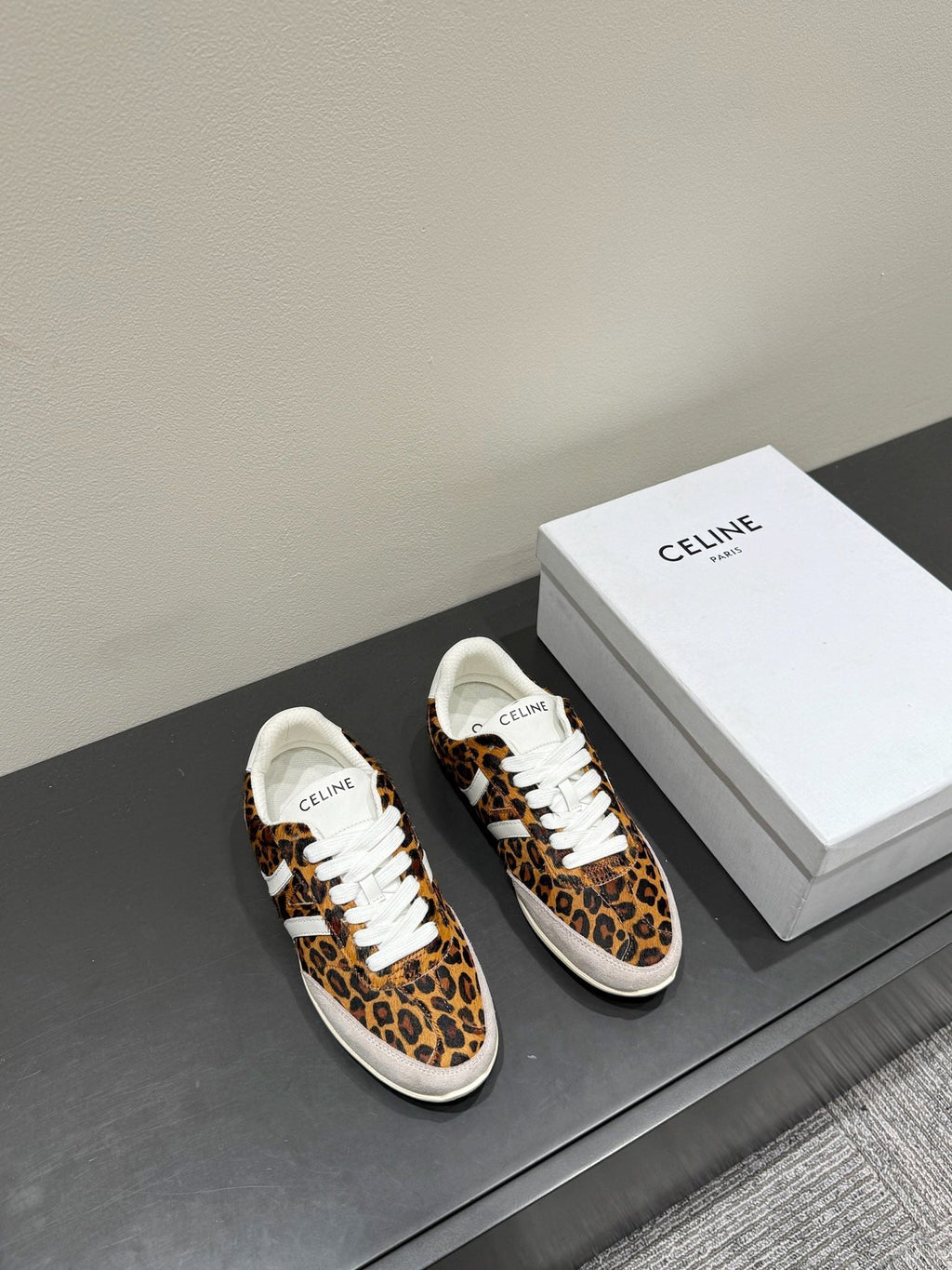 JOGGER LOW LACE-UP SNEAKER IN LEOPARD PRINTED HAIRY CALFSKIN