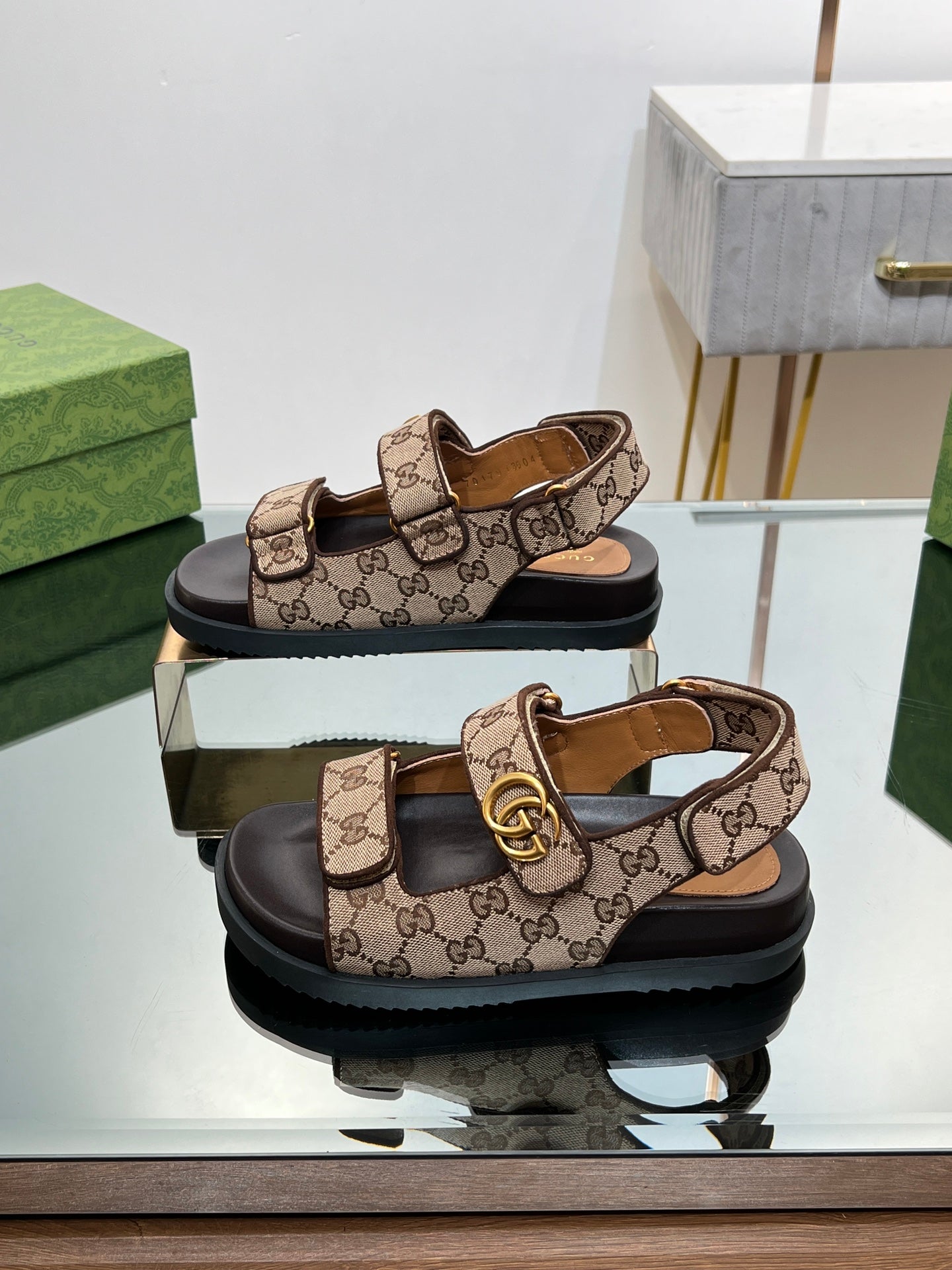 GG  SANDAL WITH DOUBLE G PECAN CARO LAMBSKIN