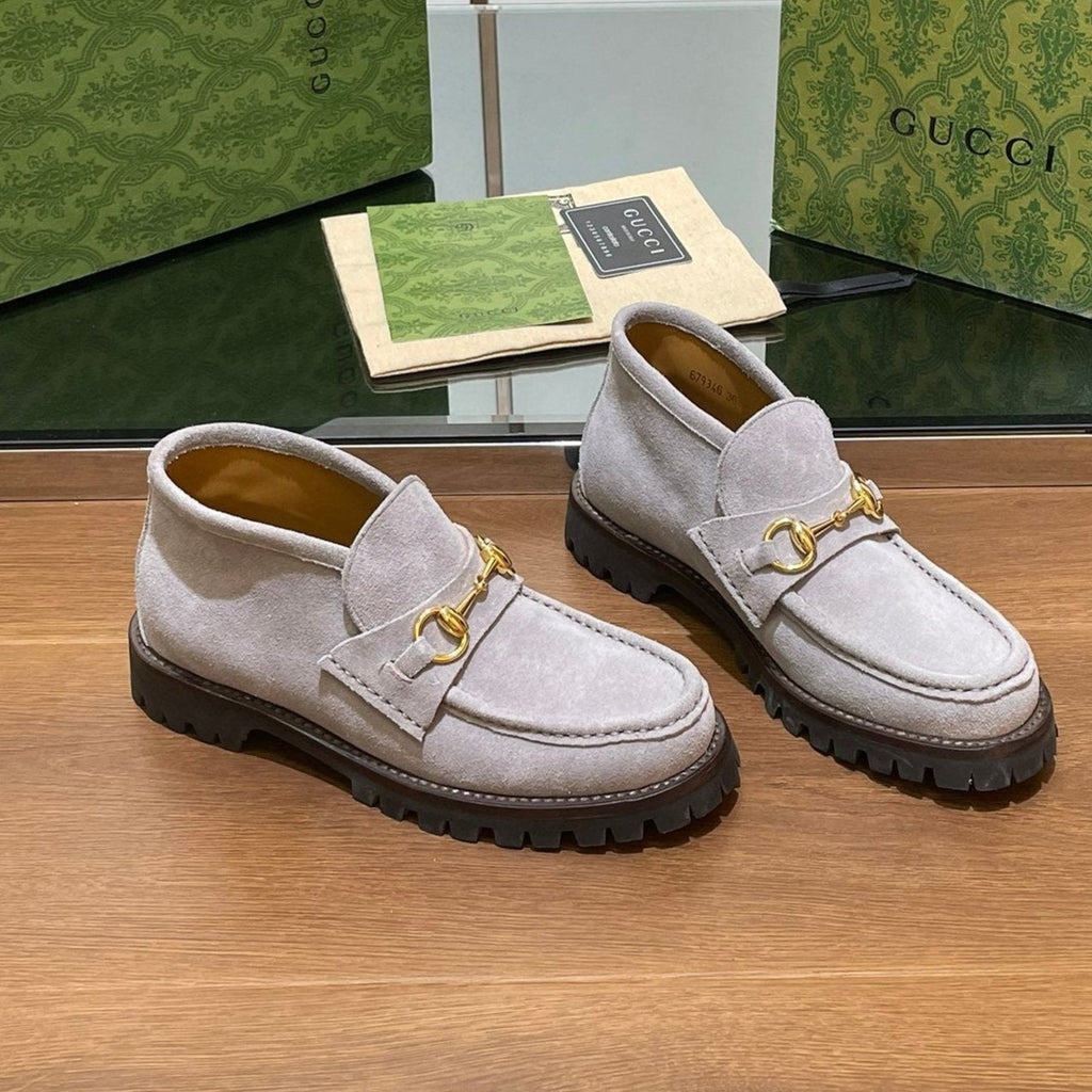 GG WOMEN'S HORSEBIT ANKLE BOOT IN KHAKI BROWN SUEDE