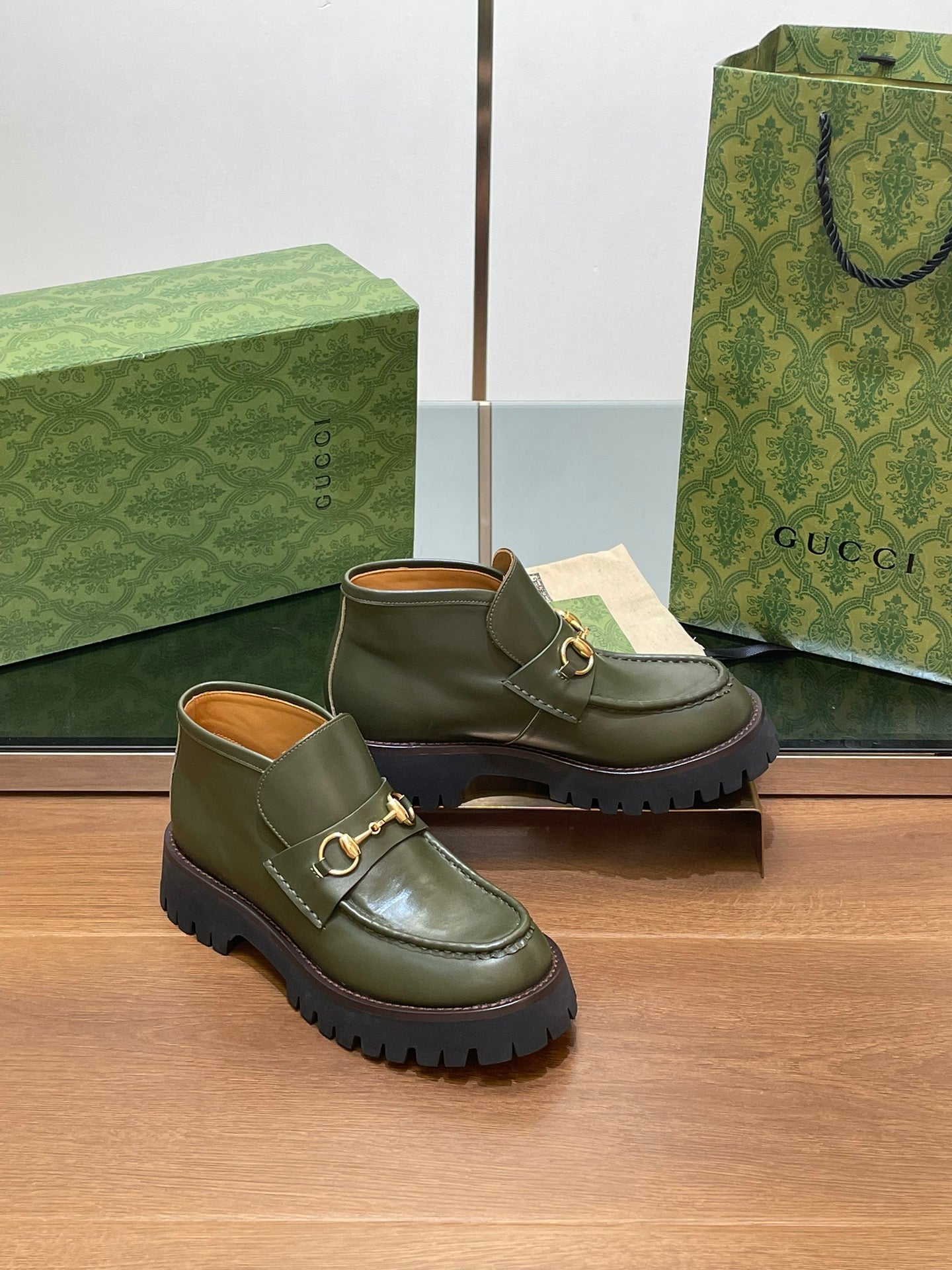 HORSEBIT ANKLE BOOTS 4.5CM IN ARMY GREEN CALFSKIN