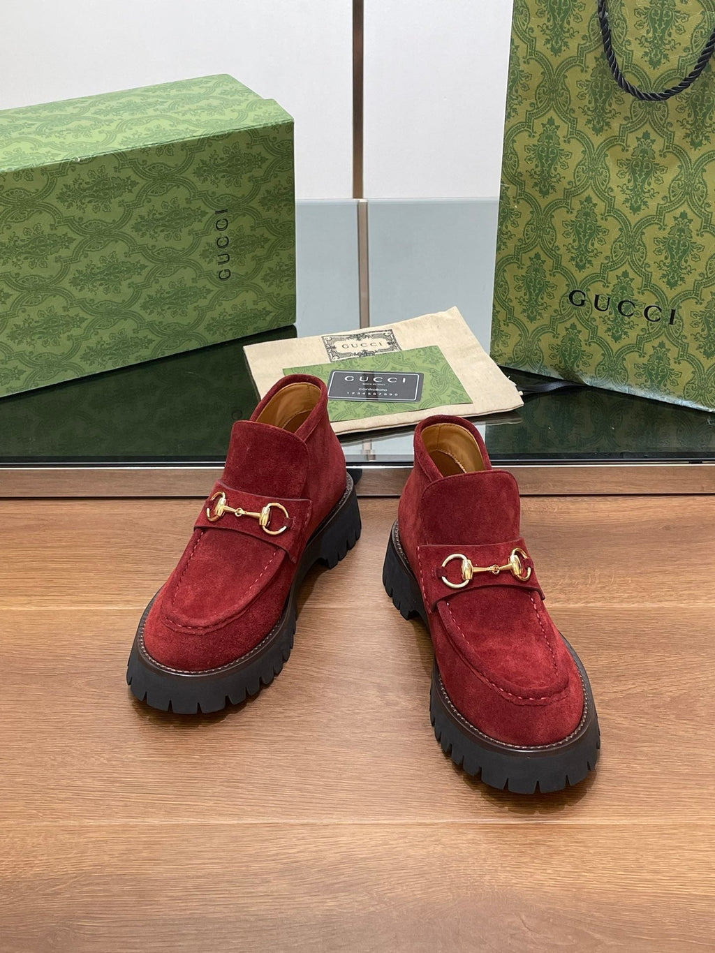 GG WOMEN'S HORSEBIT ANKLE BOOTS 4.5CM IN RED SUEDE