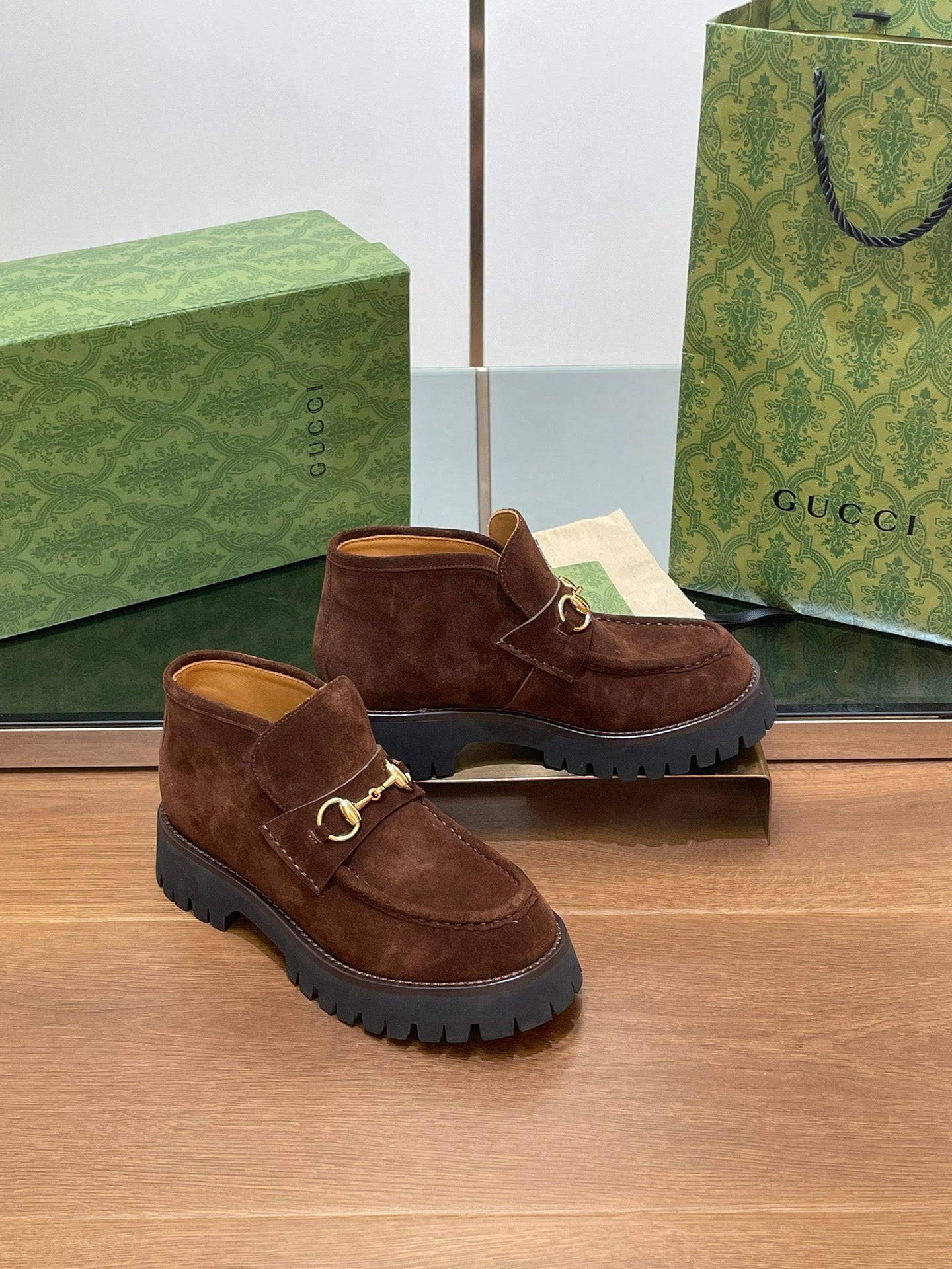 GG WOMEN'S HORSEBIT ANKLE BOOTS 4.5 CM IN DARK BROWN SUEDE