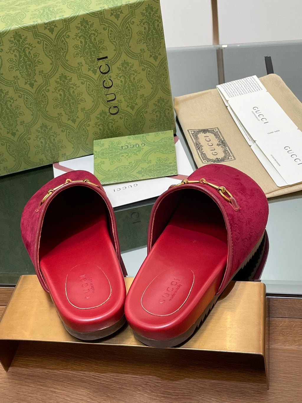 GG HORSEBIT MULE IN RED PINK EMBOSSED SUEDE AND SHEEPSKIN LINING