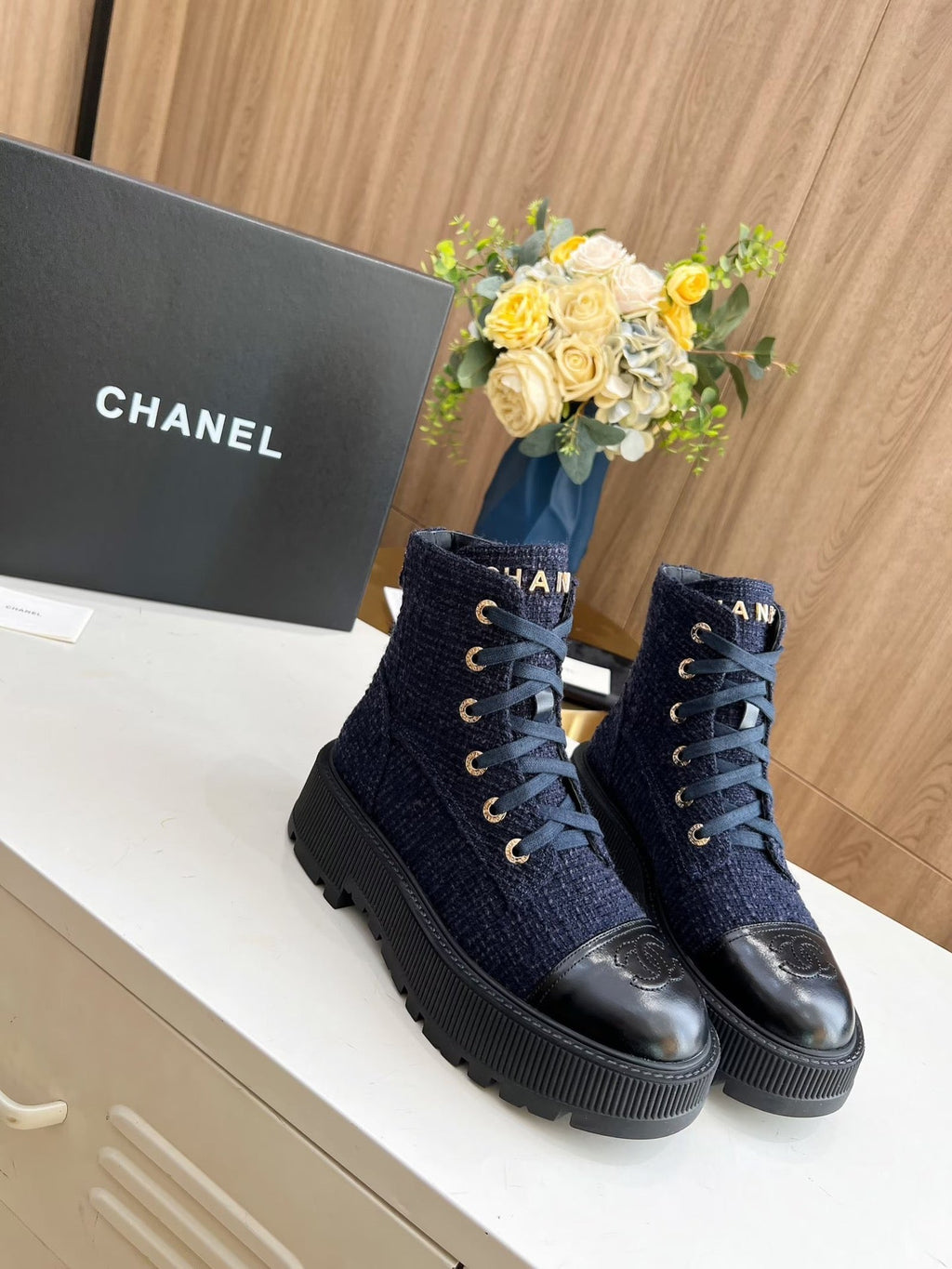 SHORT BOOTS IN DENIM BLUE TWEED AND BLACK CALFSKIN