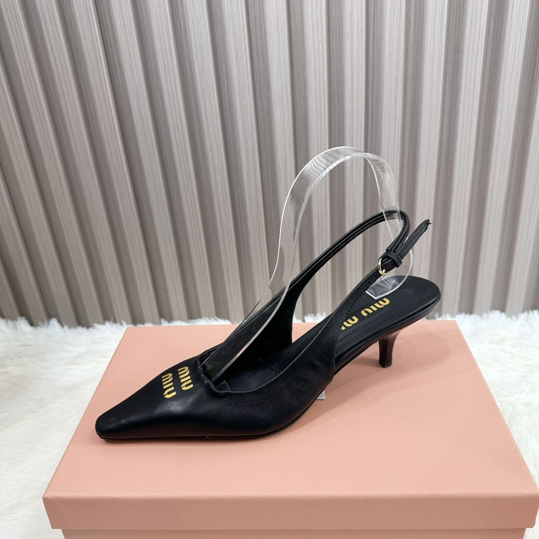 POINTED-TOE SLINGBACK IN BLACK LAMBSKIN