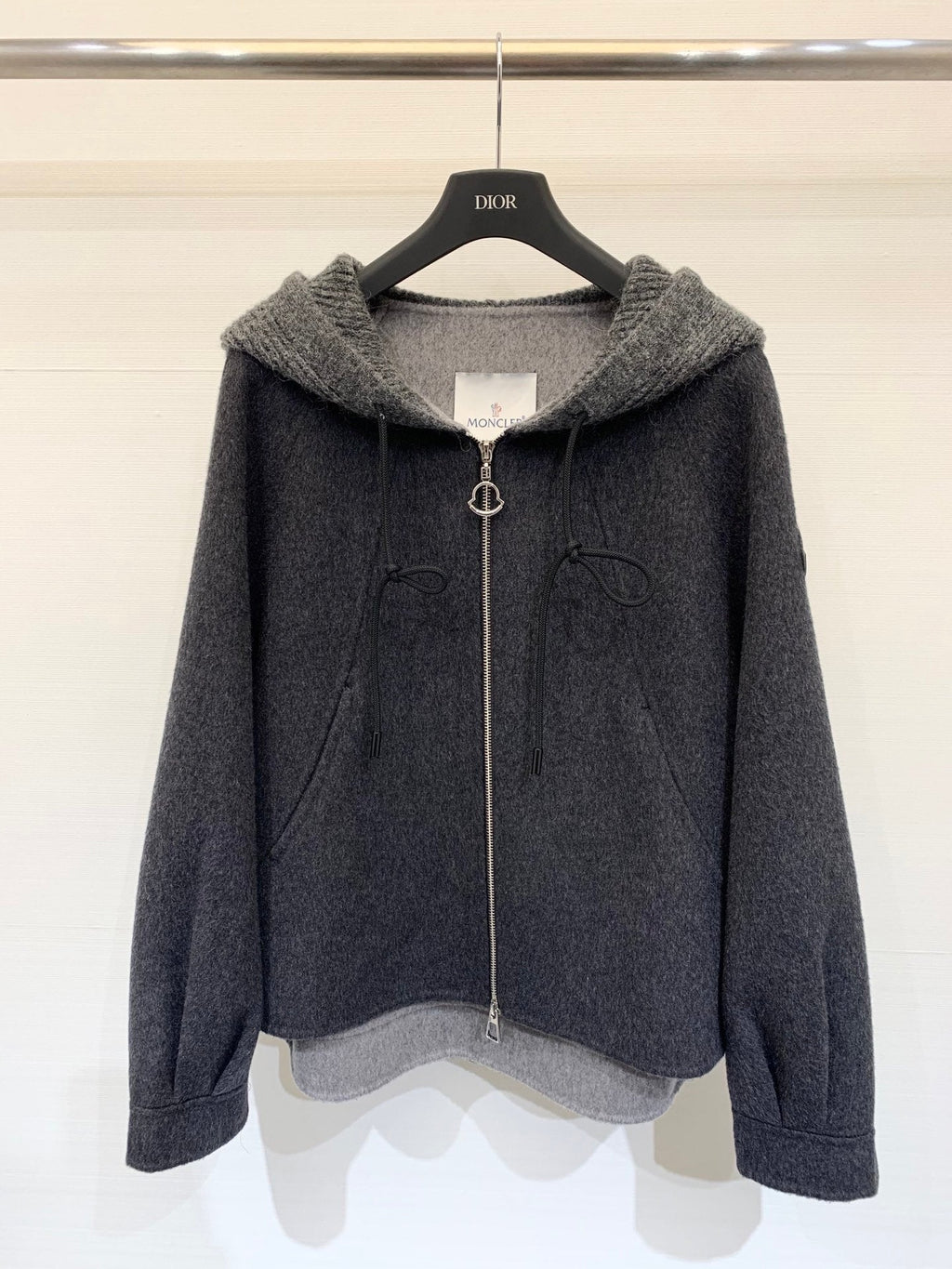 MONCLER 25S CASHMERE HOODED JACKET 201