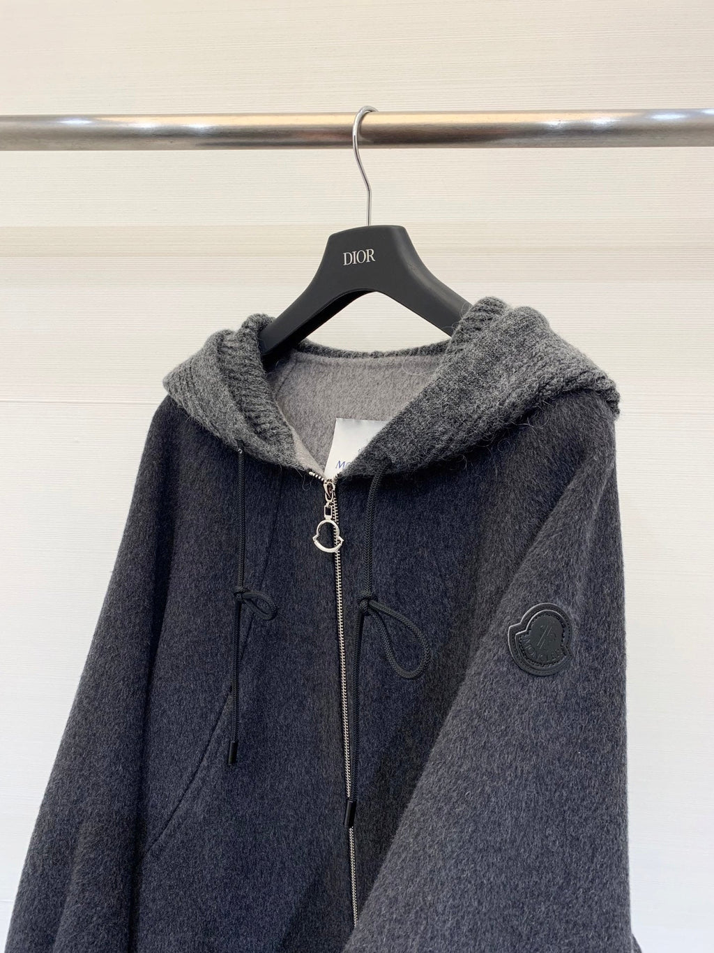 MONCLER 25S CASHMERE HOODED JACKET 201