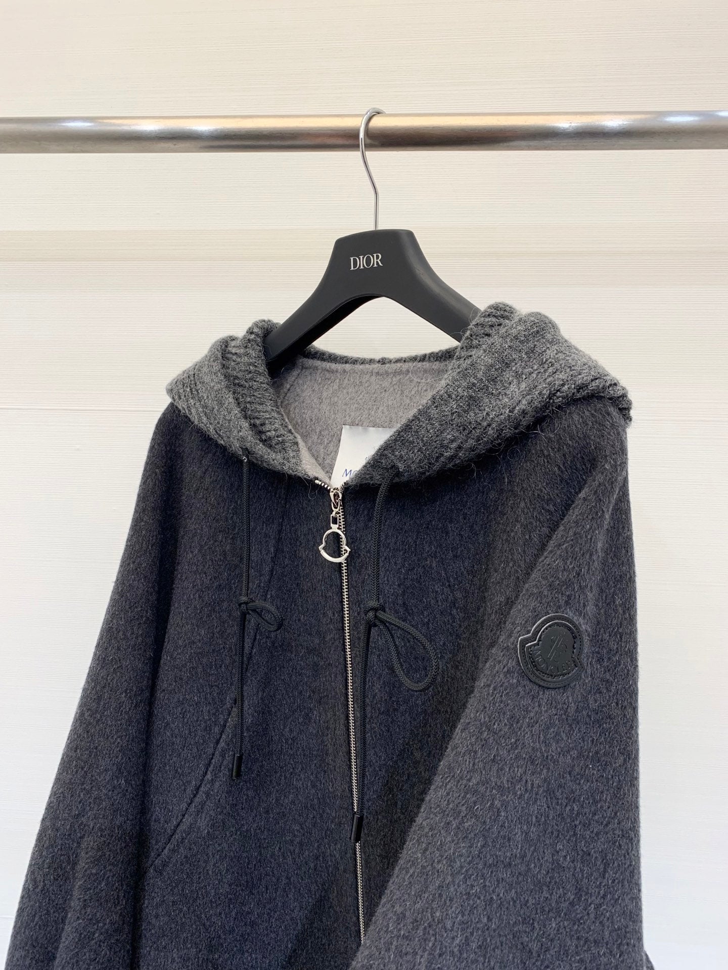 MONCLER 25S CASHMERE HOODED JACKET 201