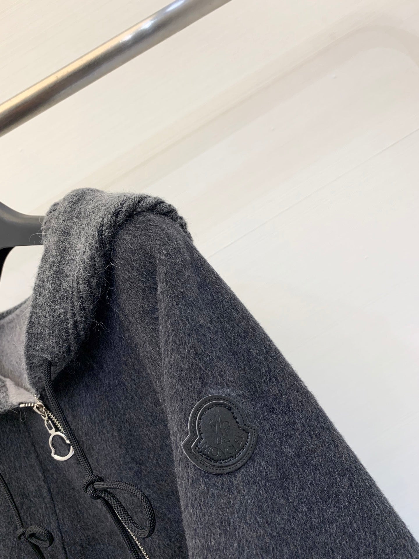 MONCLER 25S CASHMERE HOODED JACKET 201