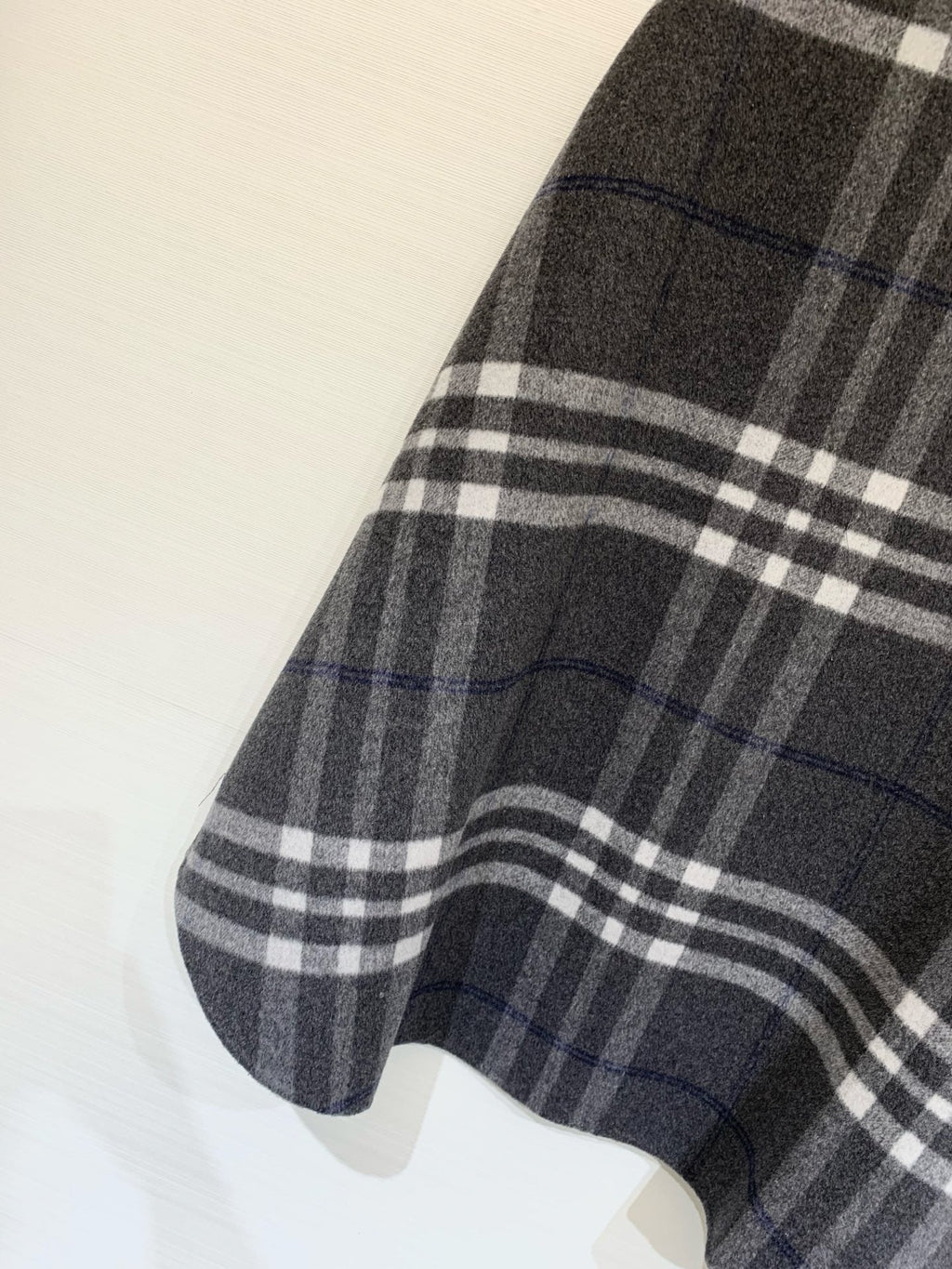 BURBERRY 25S COAT 245