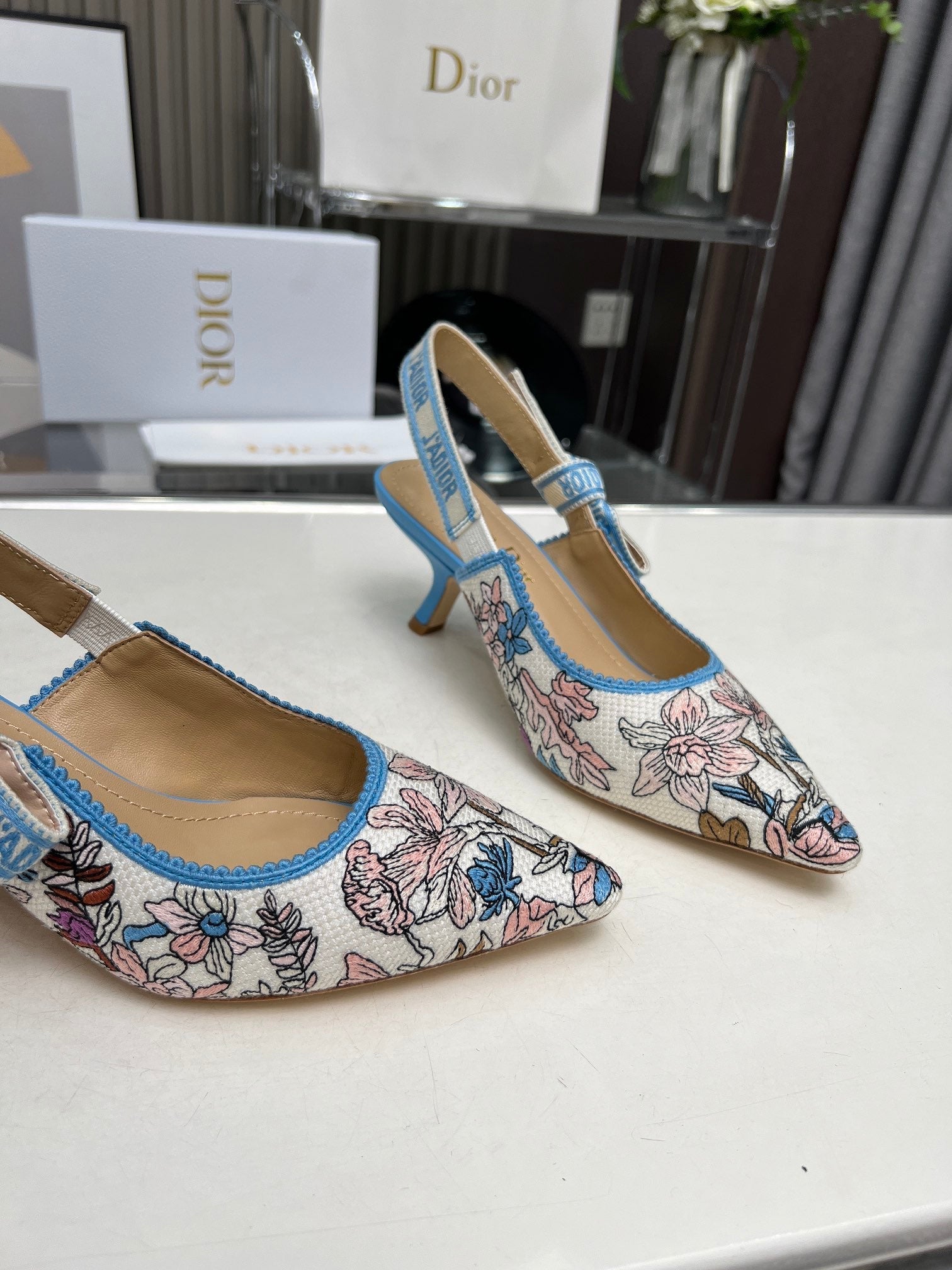 J'ADIOR SLINGBACK PUMP COLORFUL NATURAL RAFFIA AND EMBROIDERED COTTON 65 MM 130845