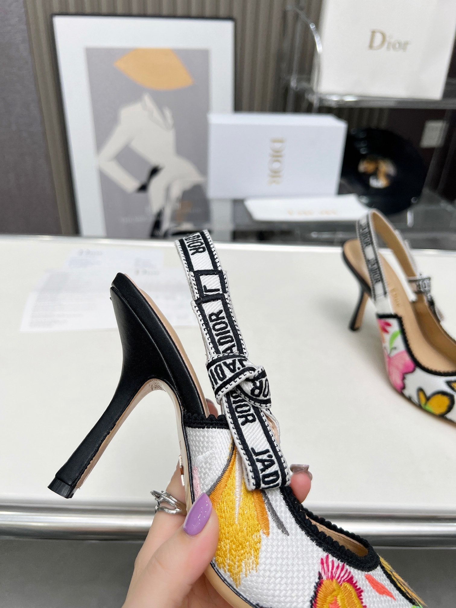 J'ADIOR SLINGBACK PUMP COLORFUL NATURAL RAFFIA AND EMBROIDERED COTTON 10 CM 130857