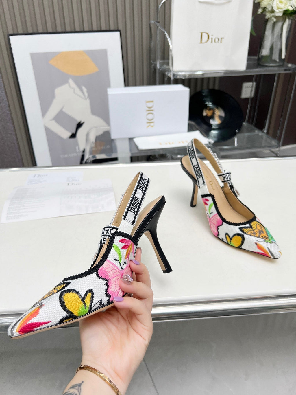 J'ADIOR SLINGBACK PUMP COLORFUL NATURAL RAFFIA AND EMBROIDERED COTTON 10 CM 130857