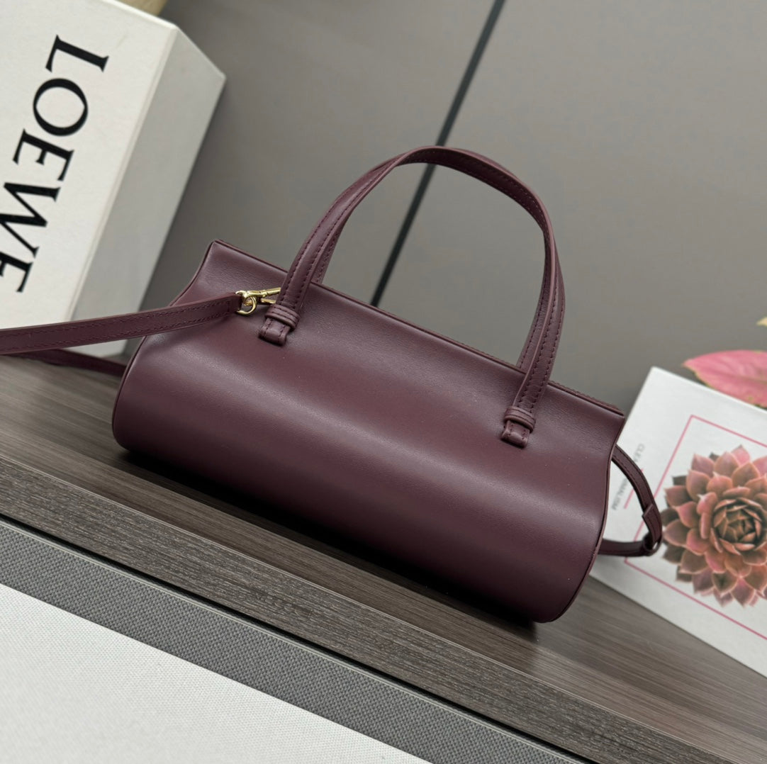 CYLINDER BAG 25 IN WINE PURPLE CALFSKIN