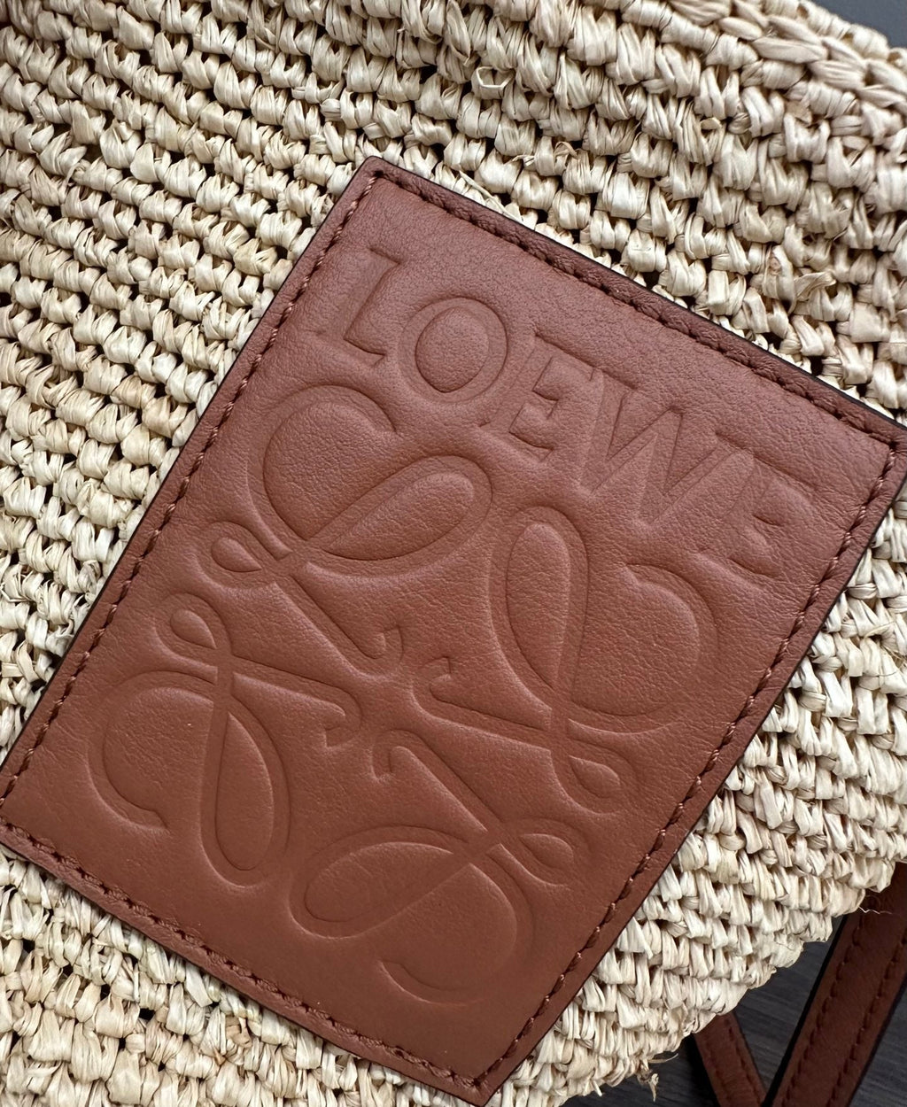 LOEWE 25S SLIT POCHETTE BAG 27 IN NATURAL CALFSKIN SHOULDER STRAP