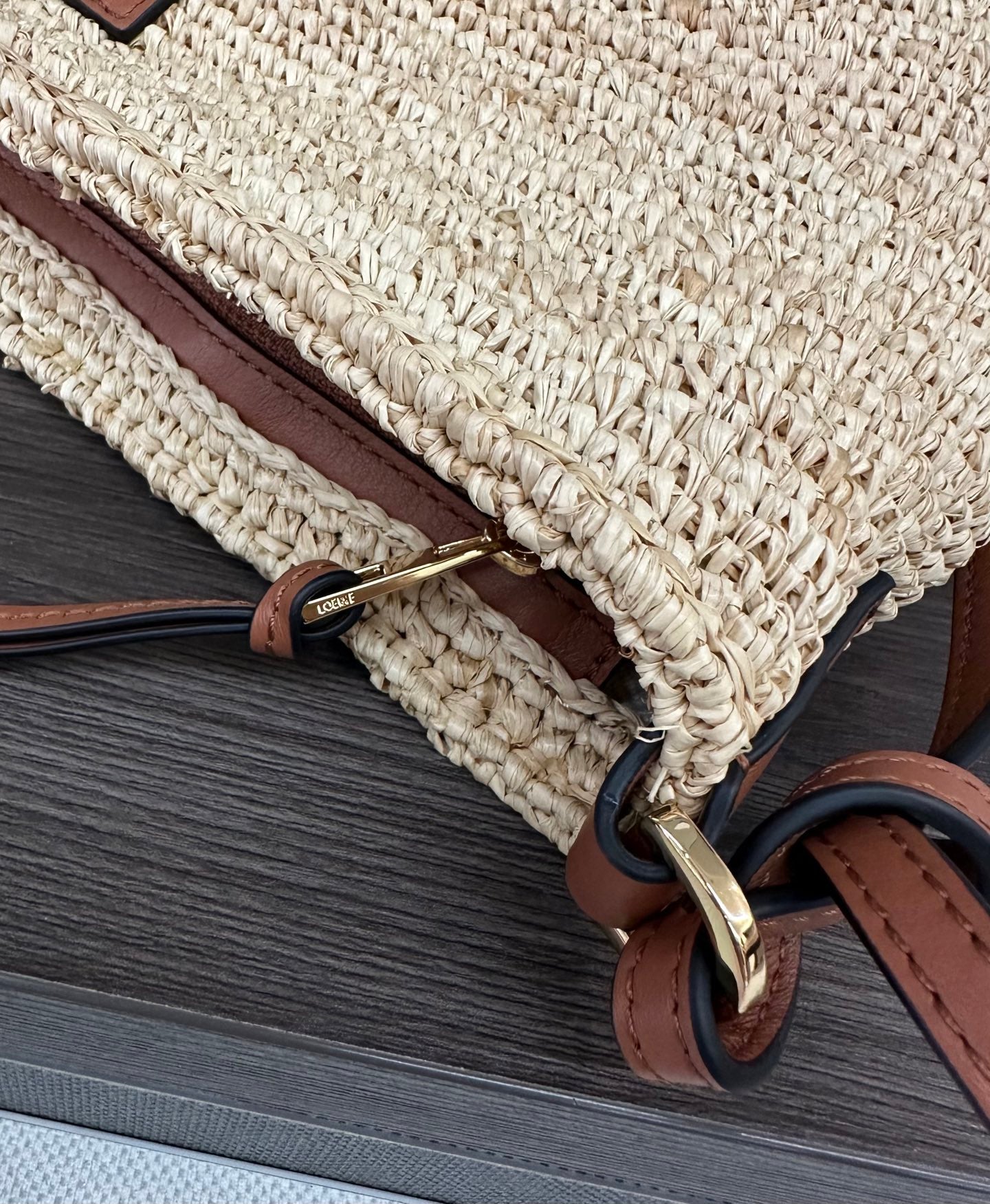 LOEWE 25S SLIT POCHETTE BAG 27 IN NATURAL CALFSKIN SHOULDER STRAP