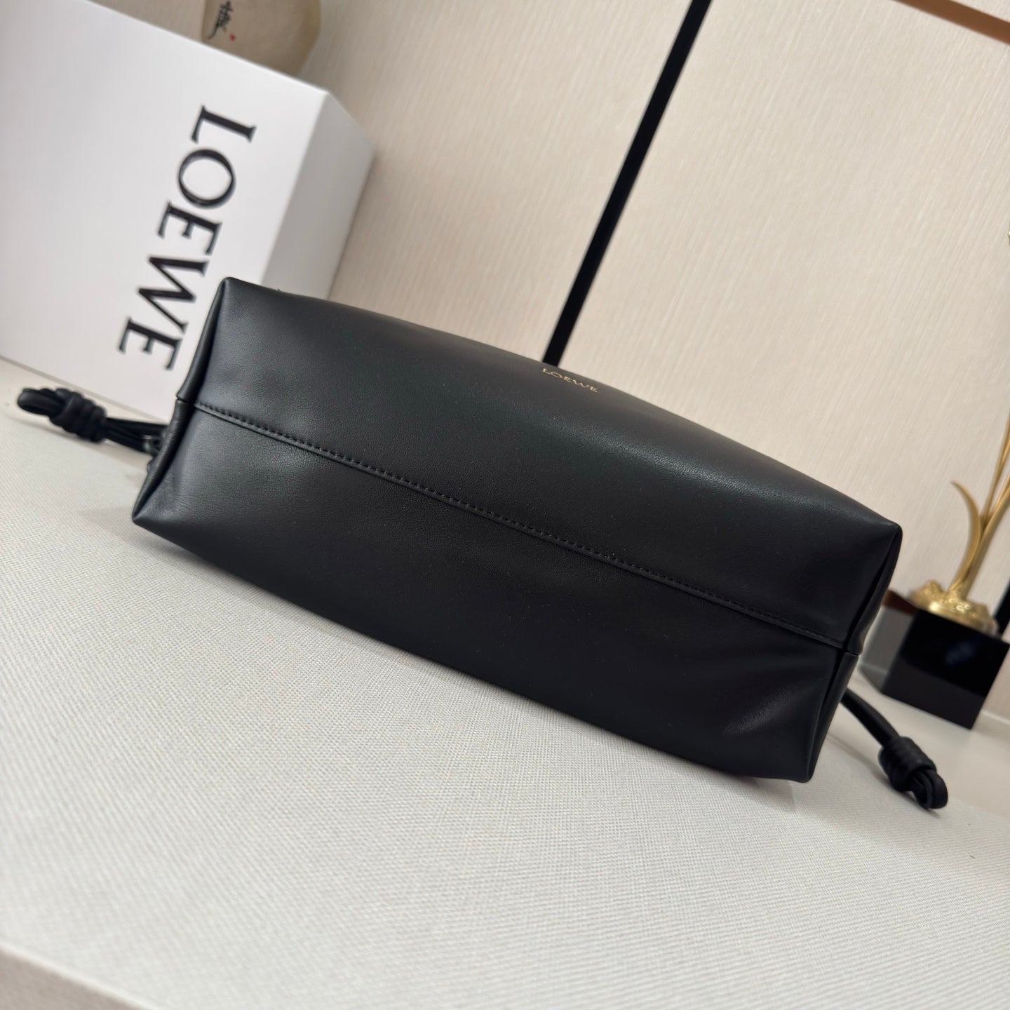 LOEWE 25S FLAMENCO PURSE 30 IN FULL BLACK NAPPA LEATHER GOLD HARDWARE