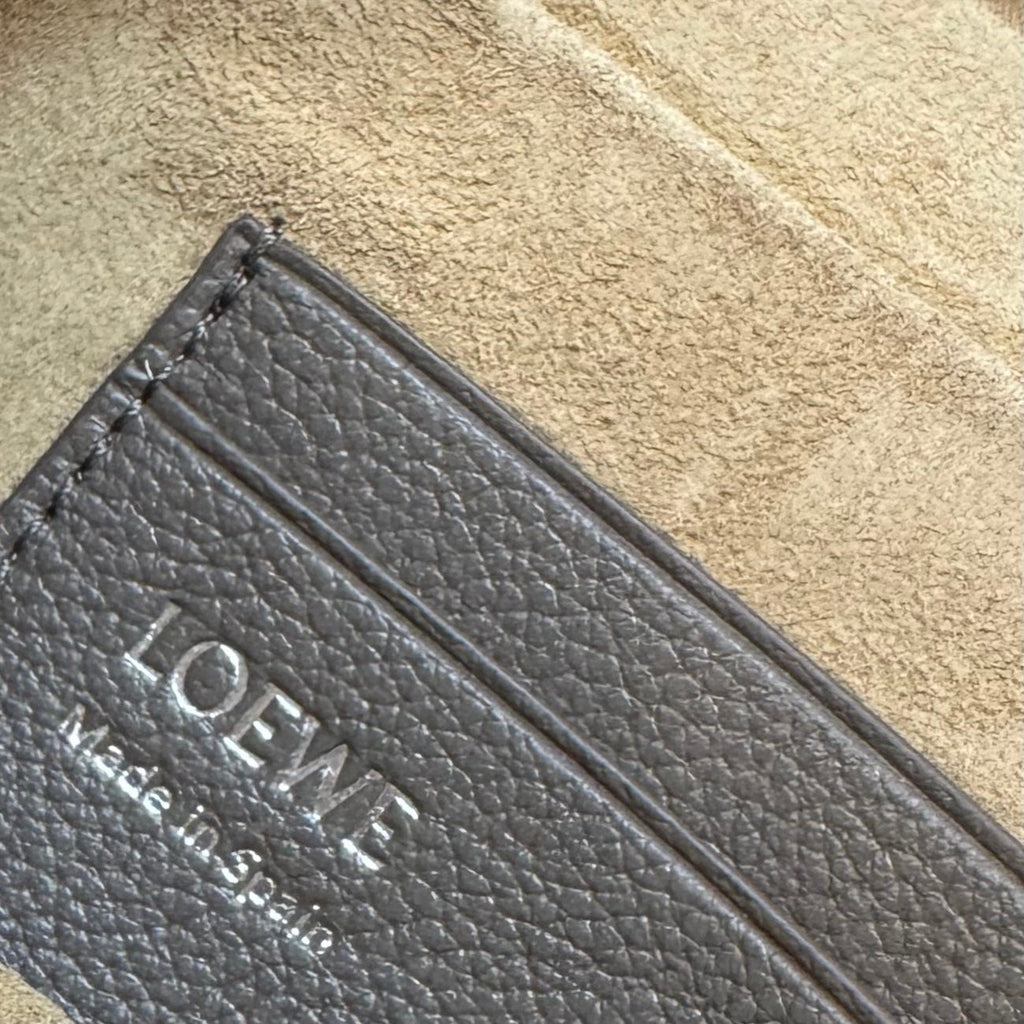 LOEWE 25S PEBBLE BAG 20 IN DARK TAUPE CALFSKIN SILVER HARDWARE