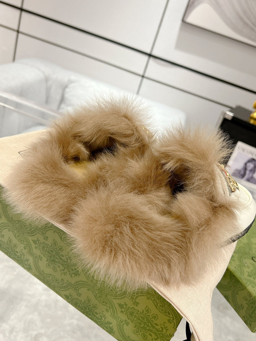 HORSEBIT MULE WITH WEB IN WHITE CALFSKIN MIX MINK FUR