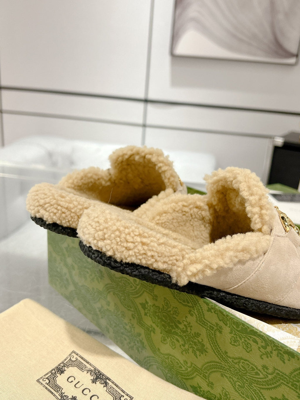 HORSEBIT MULE IN BEIGE SUEDE AND FLEECE LINING