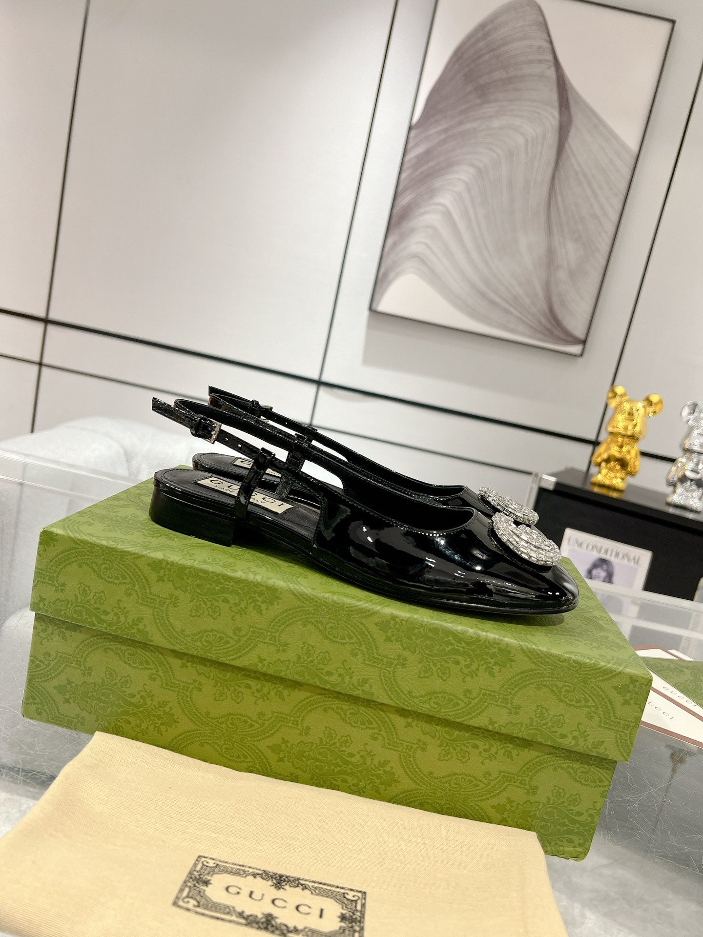 METALIC SLINGBACK FLATS IN BLACK CALFSKIN