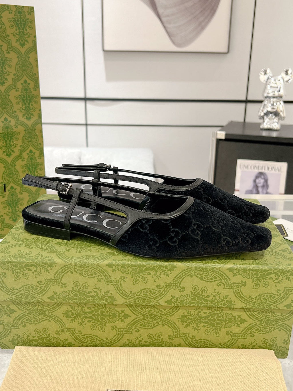 SLINGBACK FLATS IN BLACK VELVET