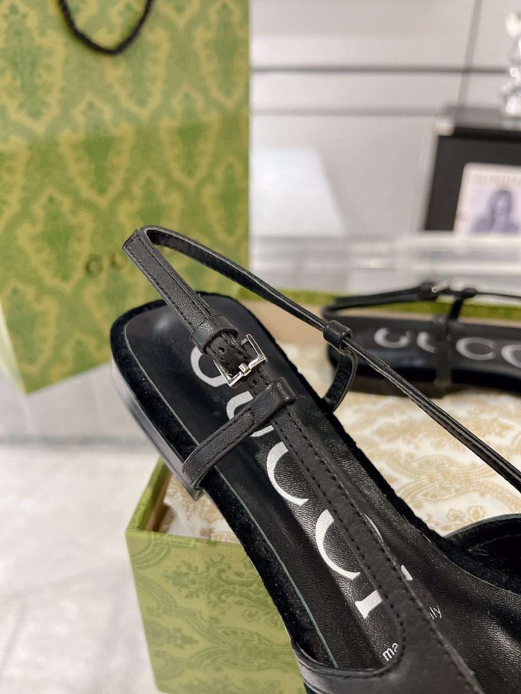 SLINGBACK FLATS IN BLACK VELVET