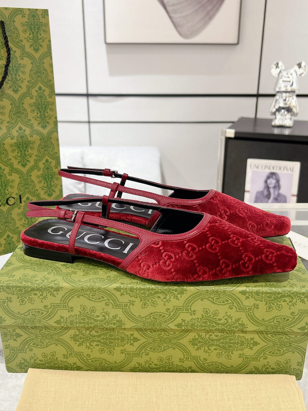 SLINGBACK FLATS IN CHERRY RED VELVET
