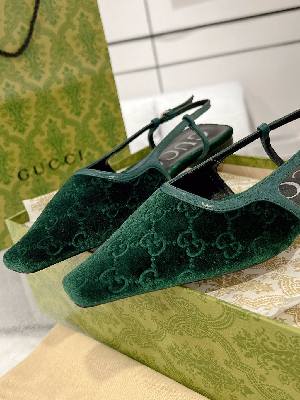 SLINGBACK FLATS IN GREEN FOREST VELVET