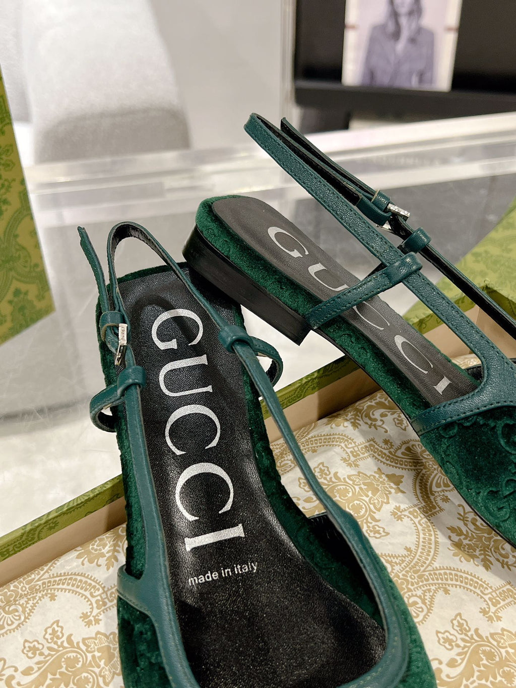 SLINGBACK FLATS IN GREEN FOREST VELVET