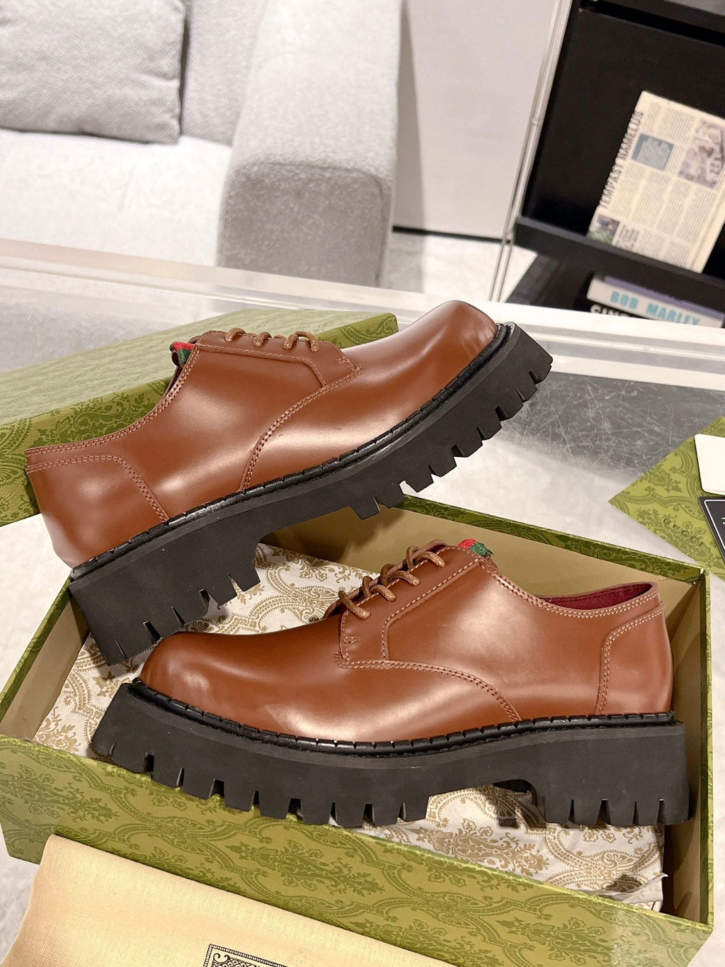 GG LACE-UP LOAFER WITH WEB IN CARAMEL BROWN SHINY LEATHER